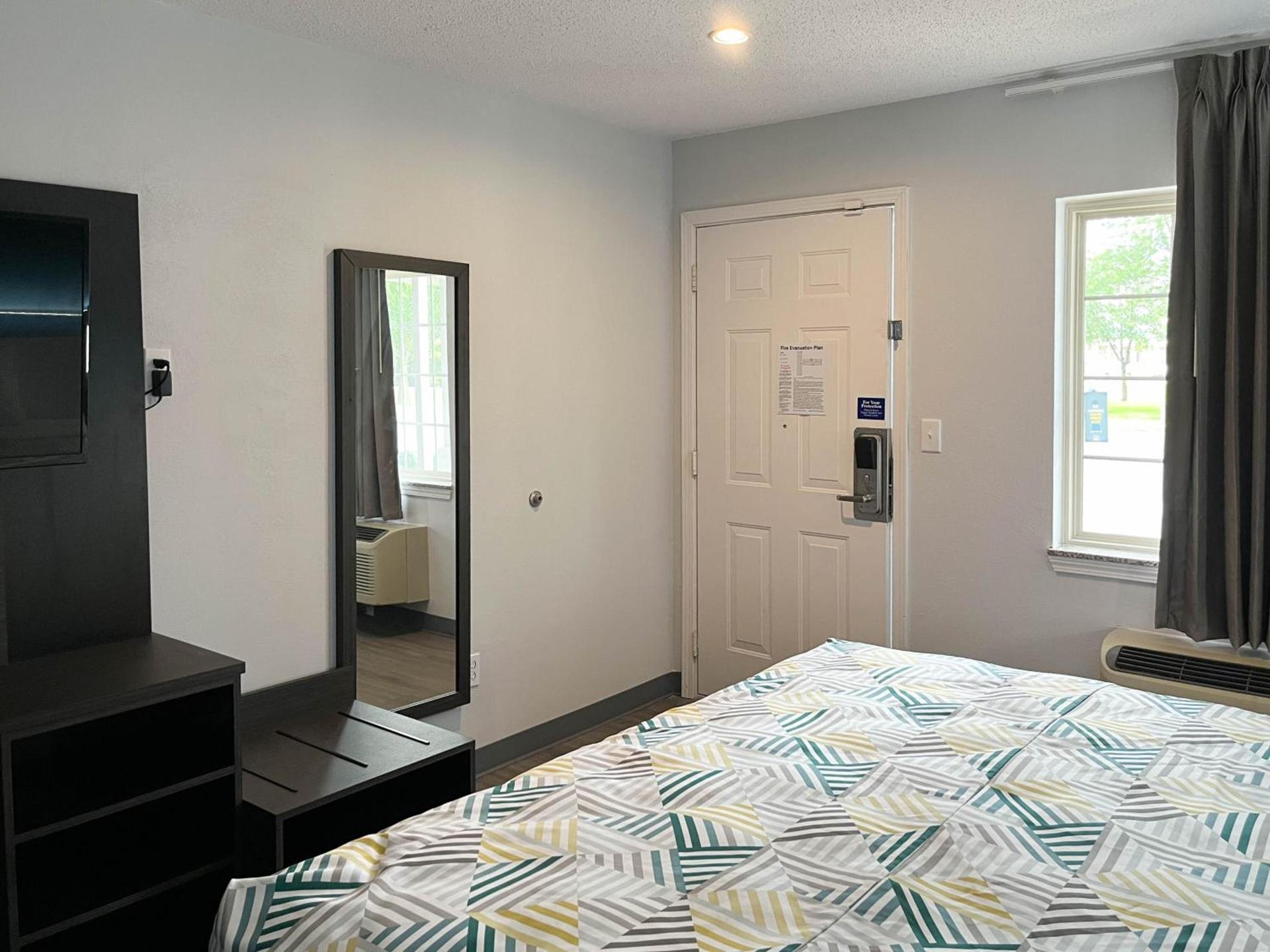 Studio 6 Suites - Lafayette, IN photo 9