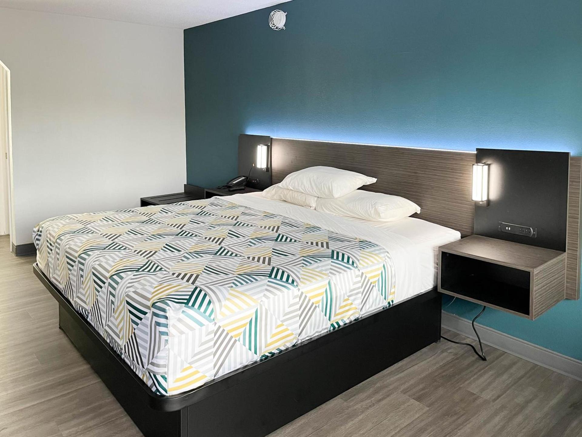 Studio 6 Suites - Lafayette, IN photo 16