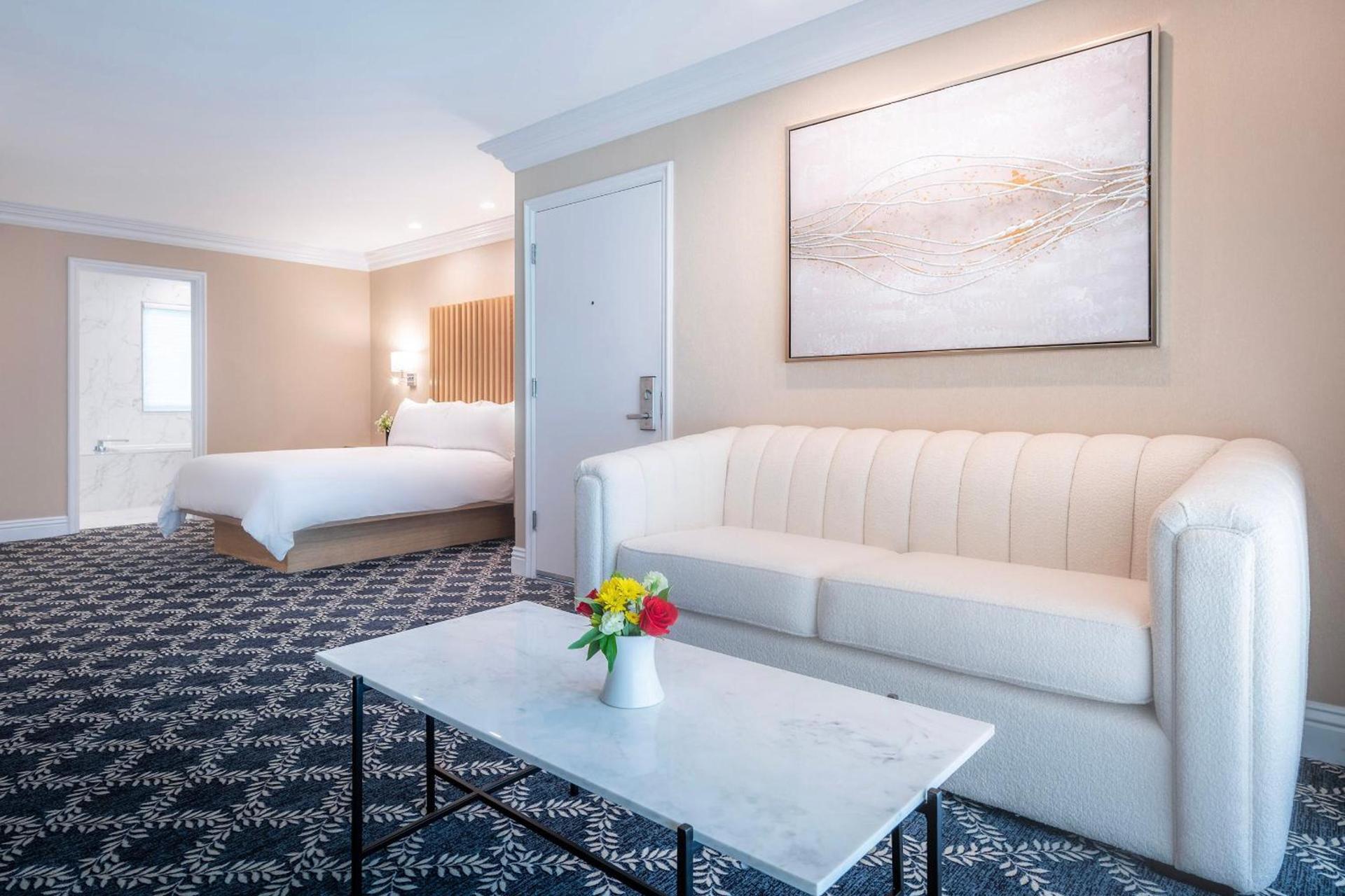 Beverly Hills Plaza Hotel & Spa photo 34