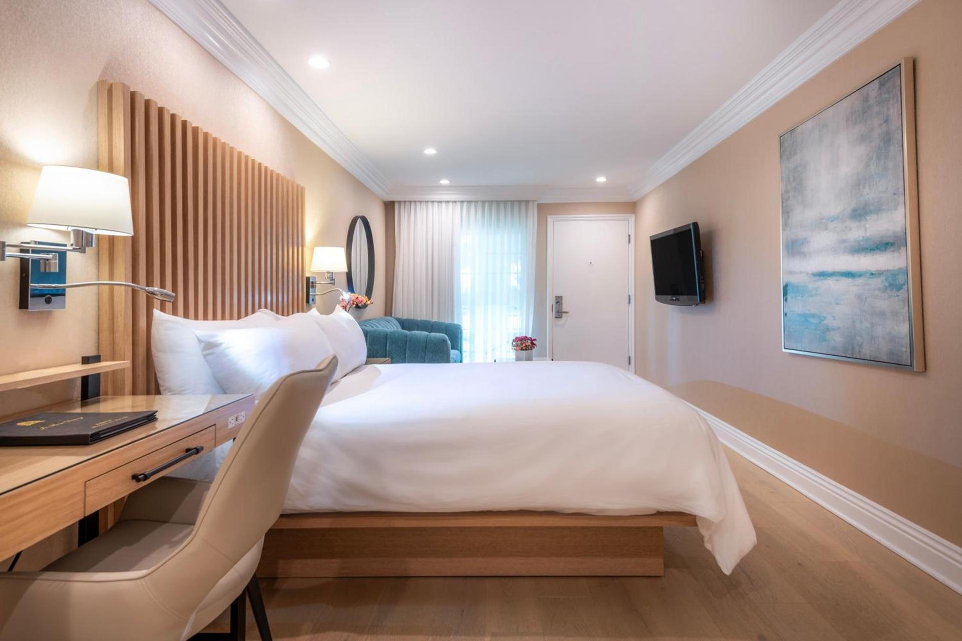 Beverly Hills Plaza Hotel & Spa photo 30