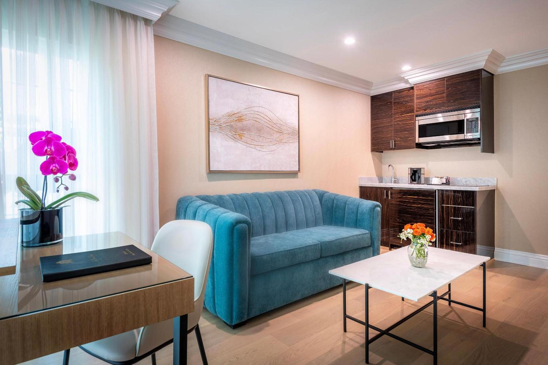 Beverly Hills Plaza Hotel & Spa photo 32
