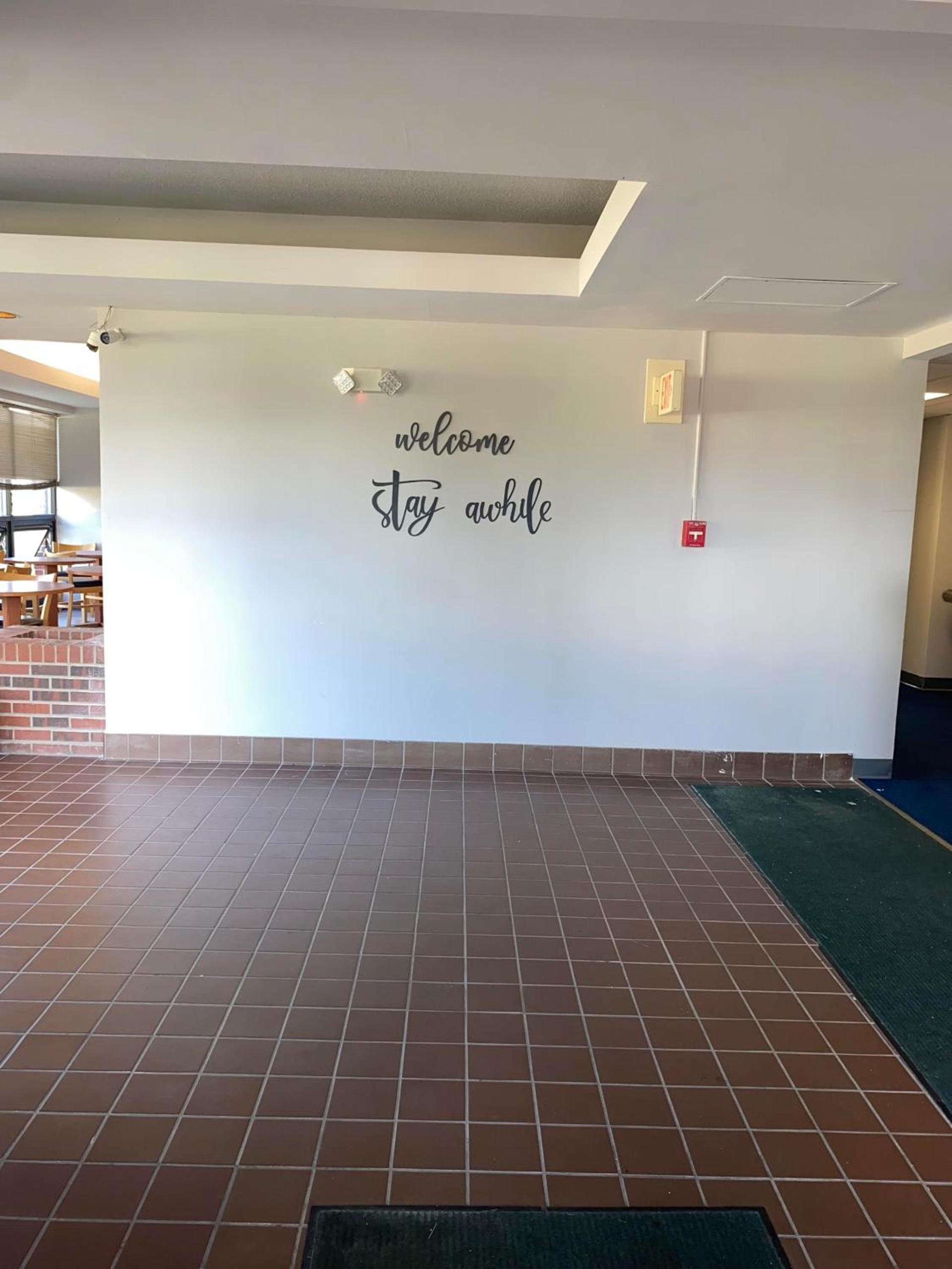 Illini Inn & Suites photo 8
