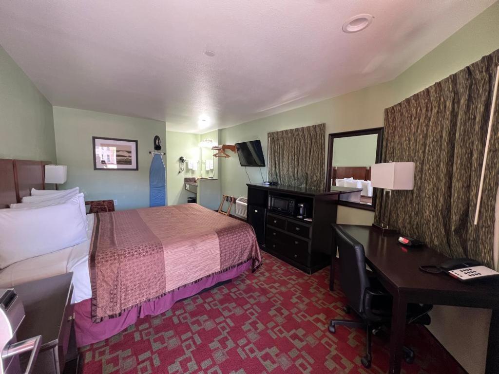 Rancho California Inn Temecula photo 21