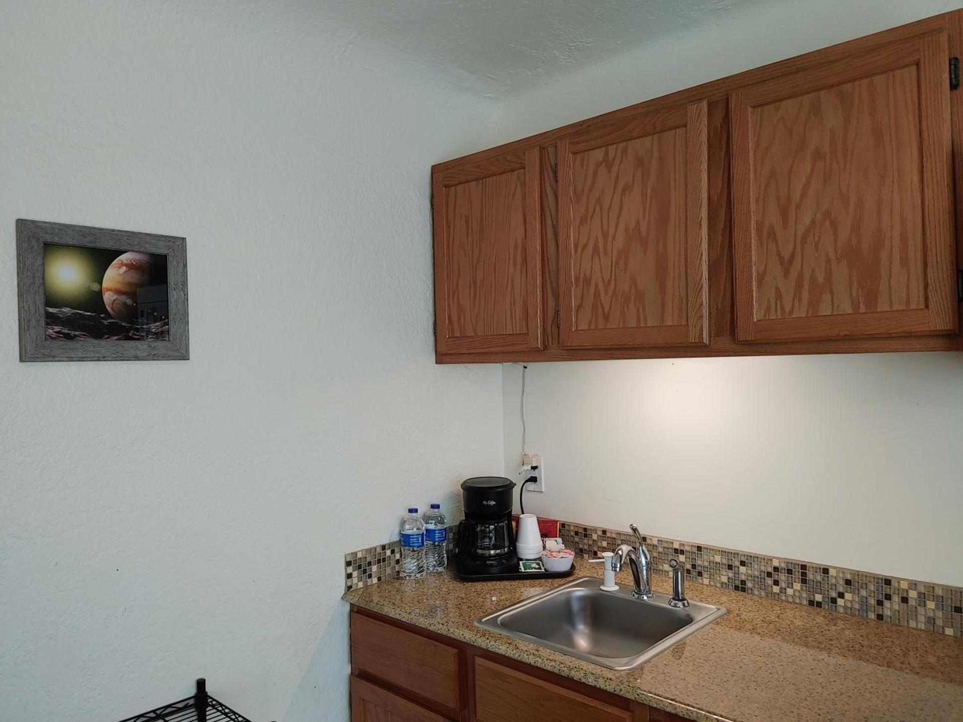 Rocket Inn photo 60