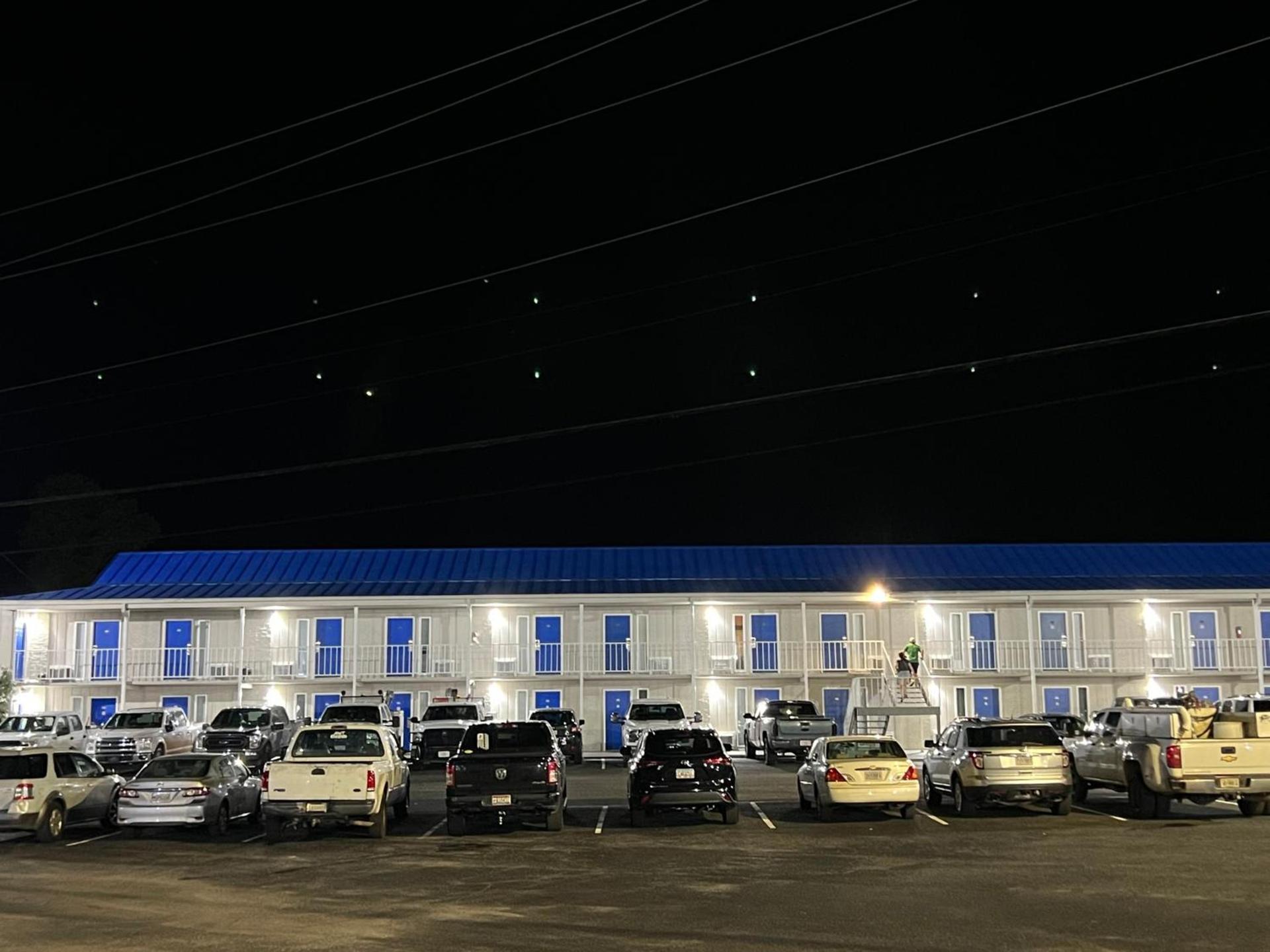 Towne inn photo 56