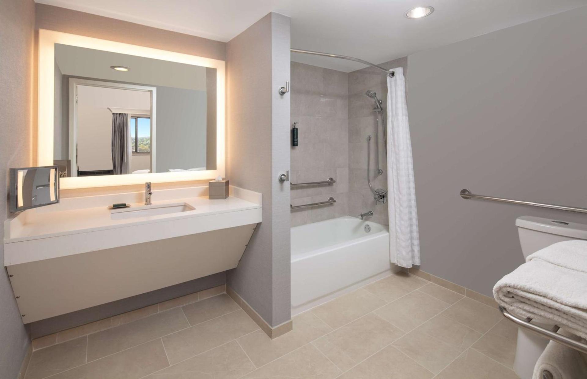 Hilton Concord photo 42