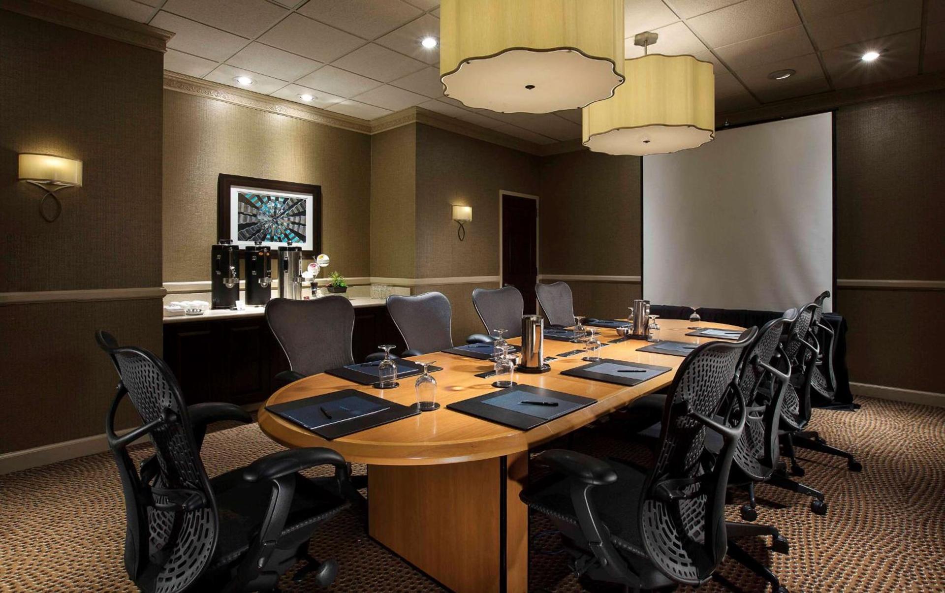Hilton Concord photo 6