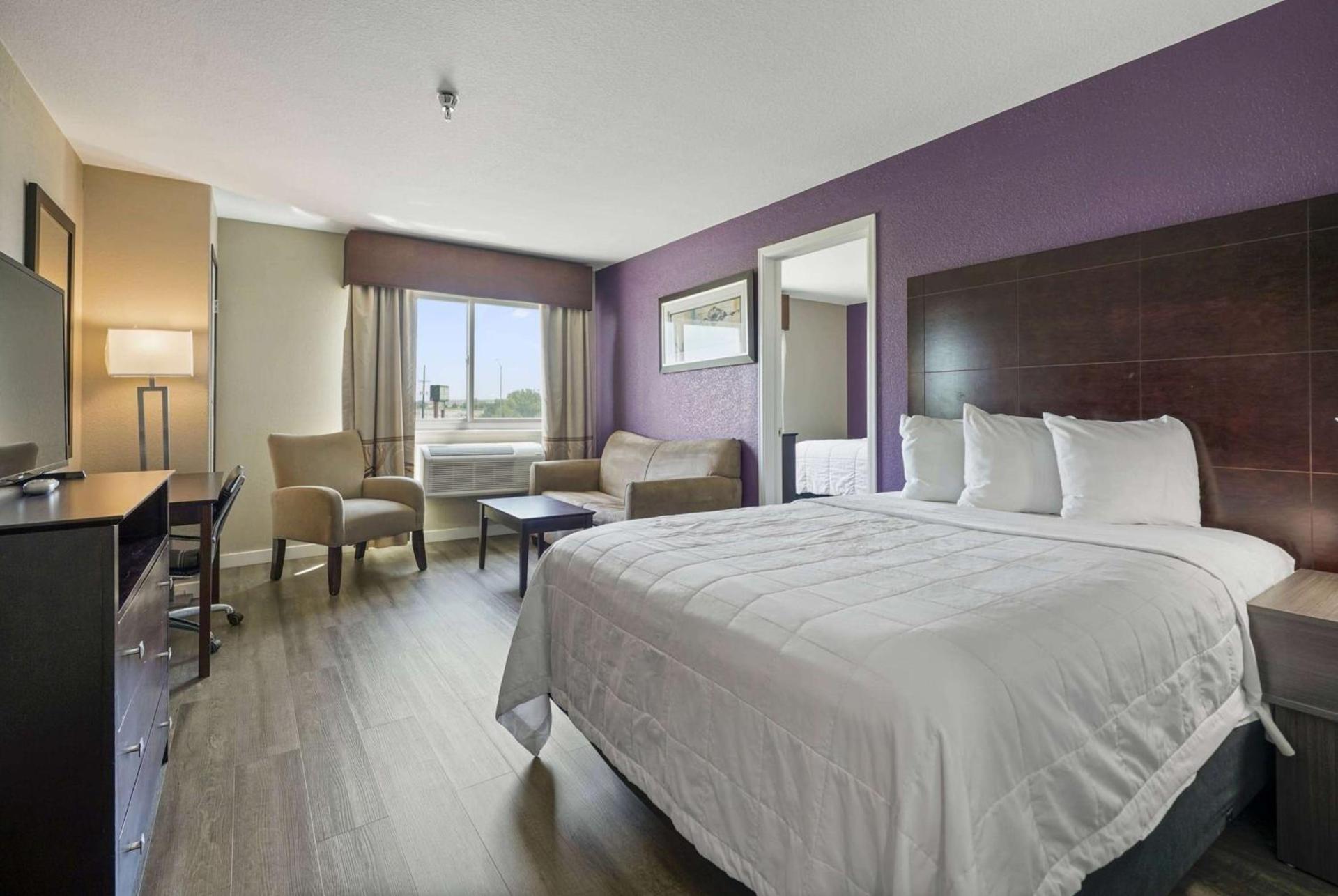 Baymont by Wyndham Henderson-Northeast Denver photo 48