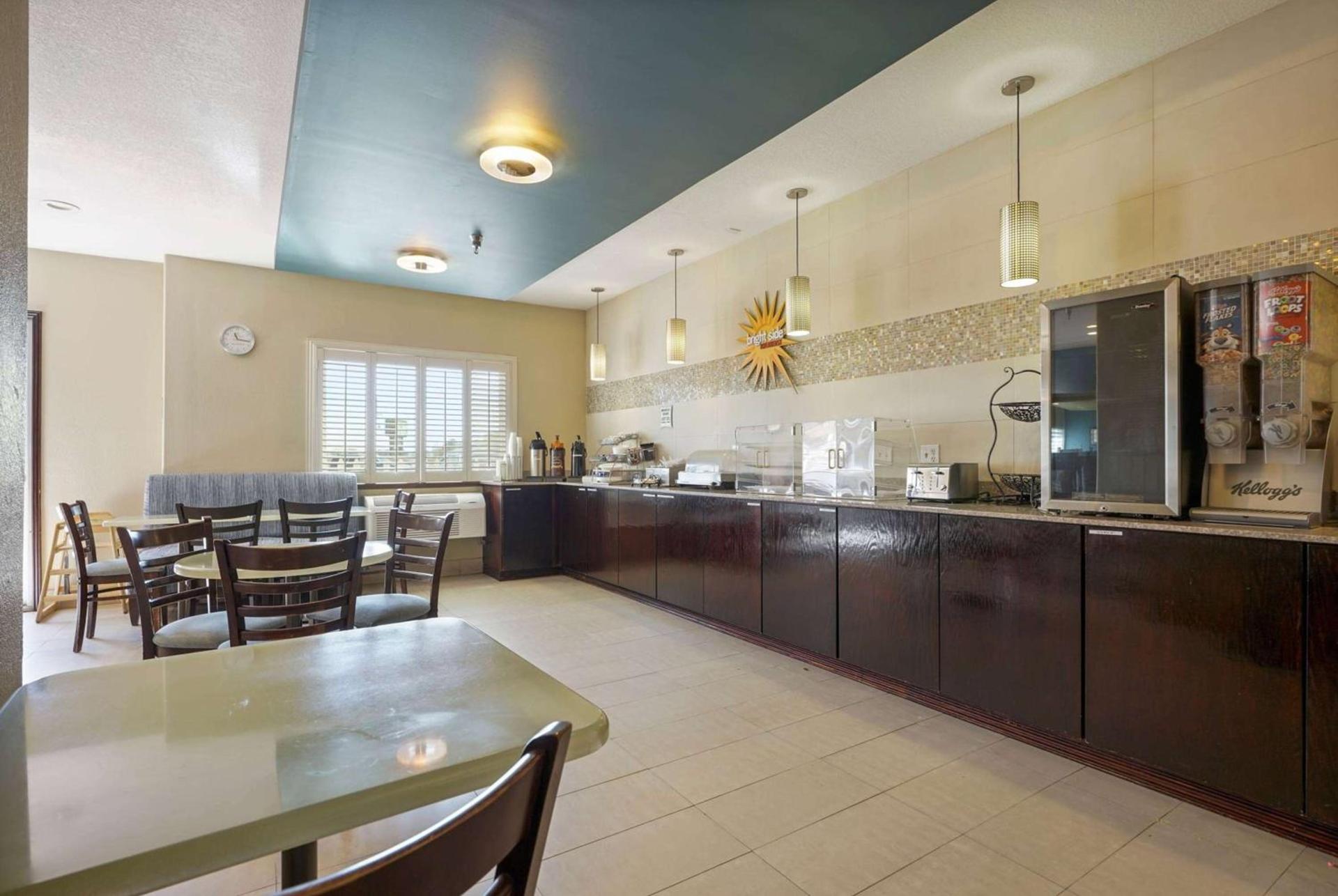 Baymont by Wyndham Henderson-Northeast Denver photo 63