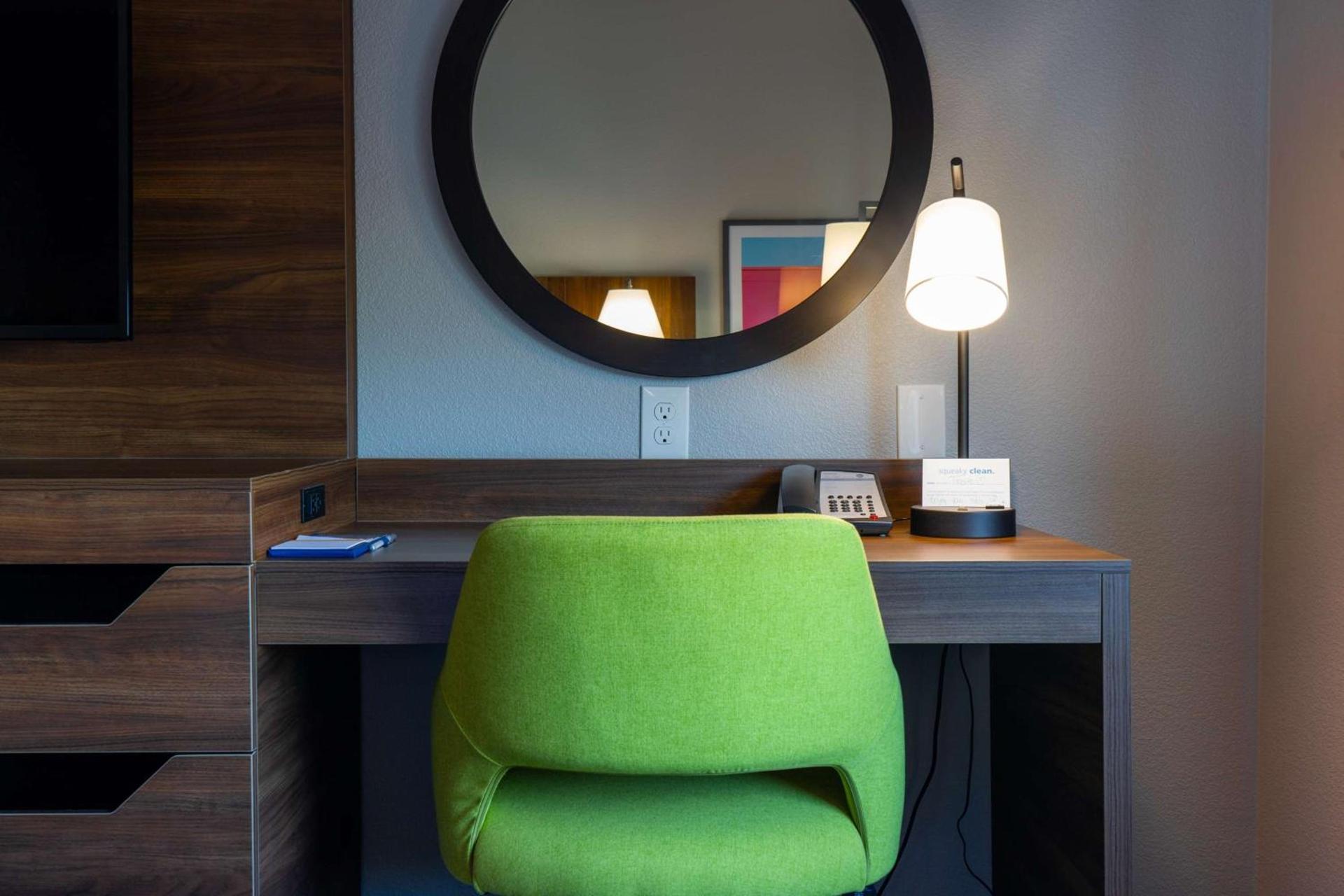 Hampton Inn Elkhorn Lake Geneva Area photo 22