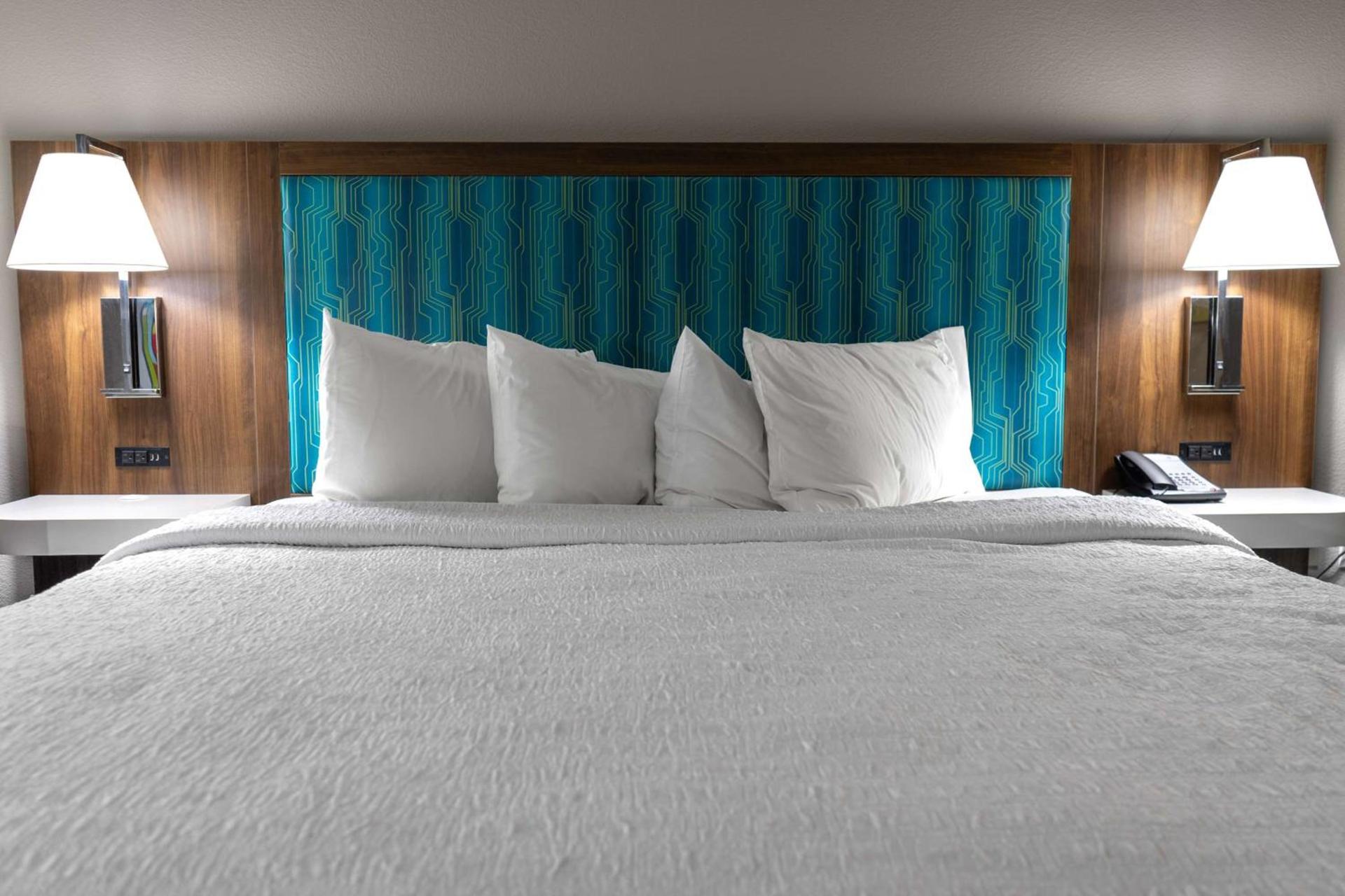 Hampton Inn Elkhorn Lake Geneva Area photo 23