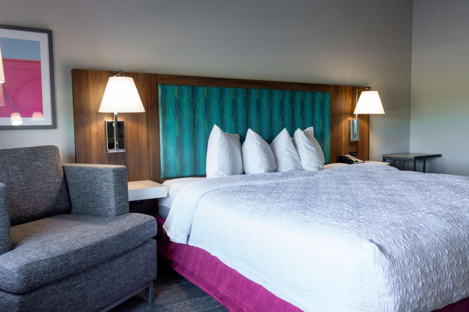 Hampton Inn Elkhorn Lake Geneva Area photo 25