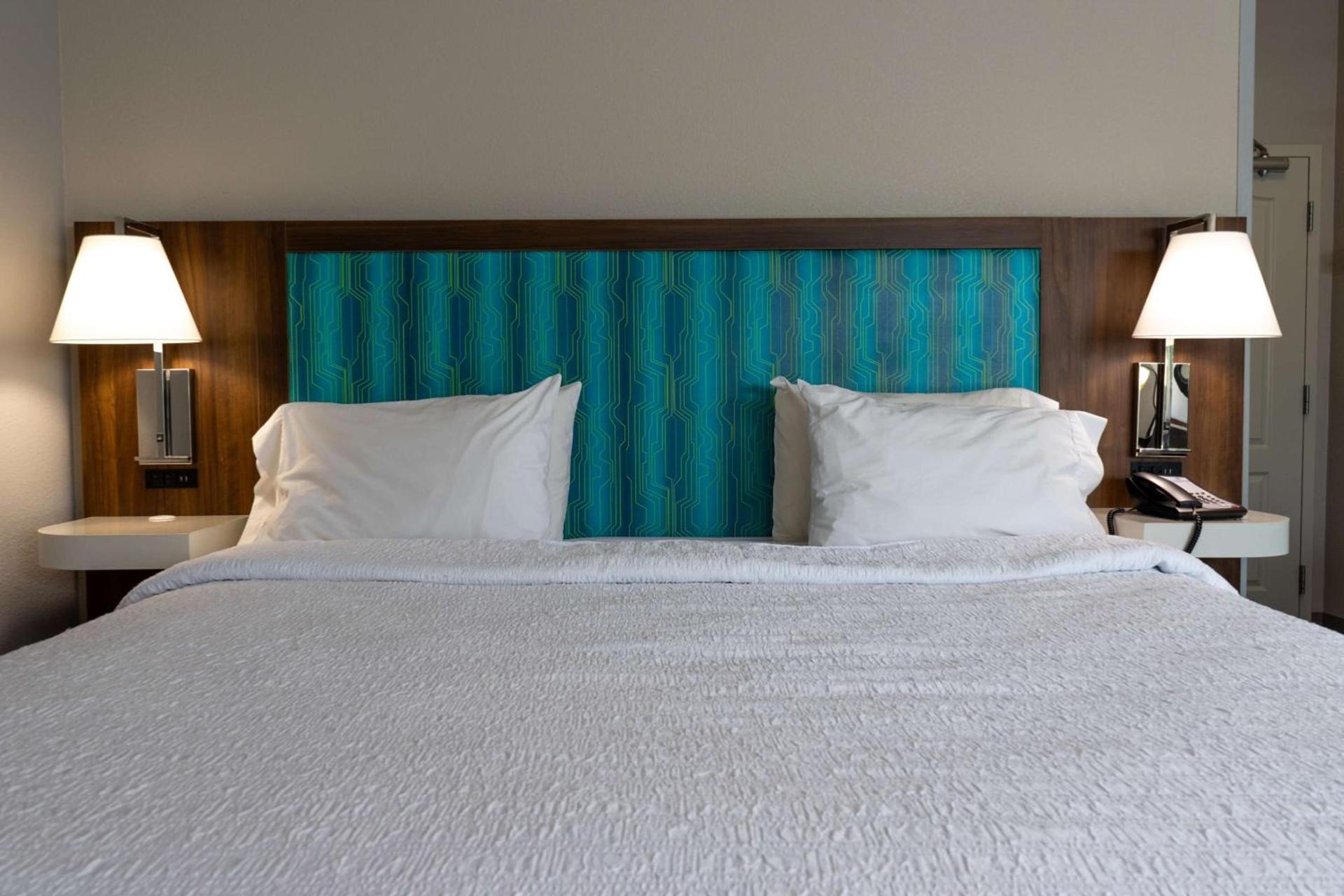 Hampton Inn Elkhorn Lake Geneva Area photo 26