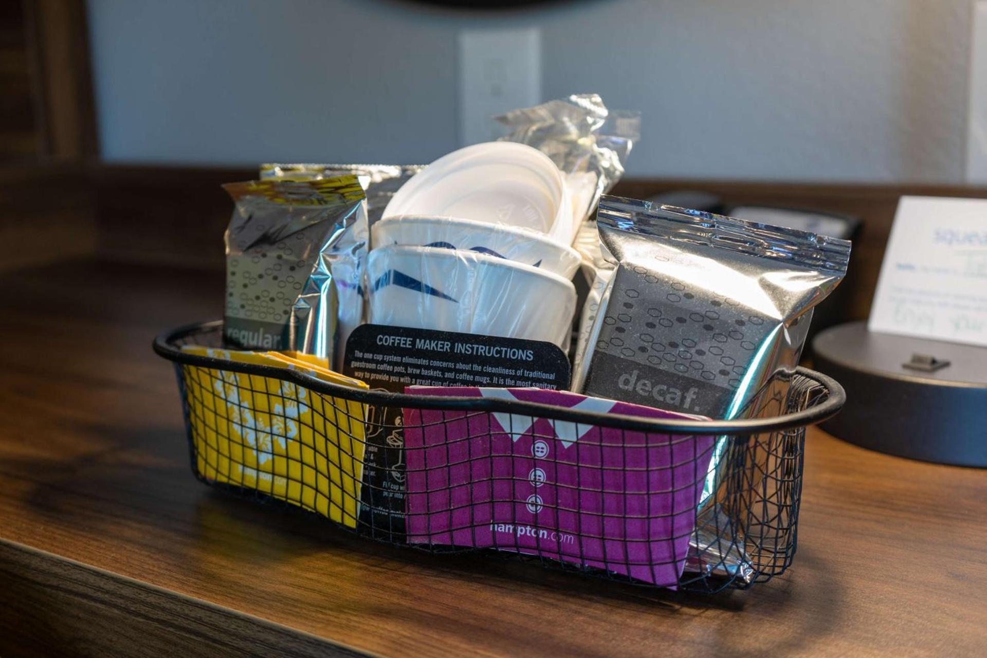 Hampton Inn Elkhorn Lake Geneva Area photo 28