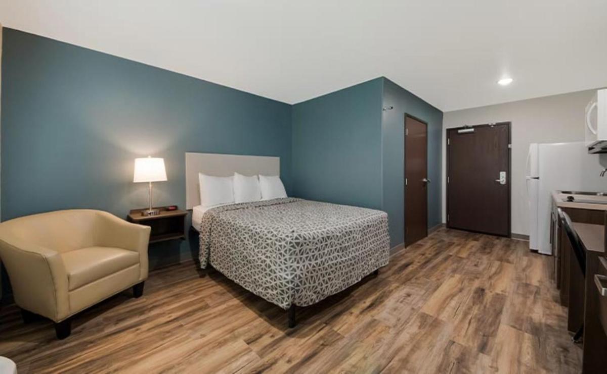WoodSpring Suites Ashland - Richmond North photo 14