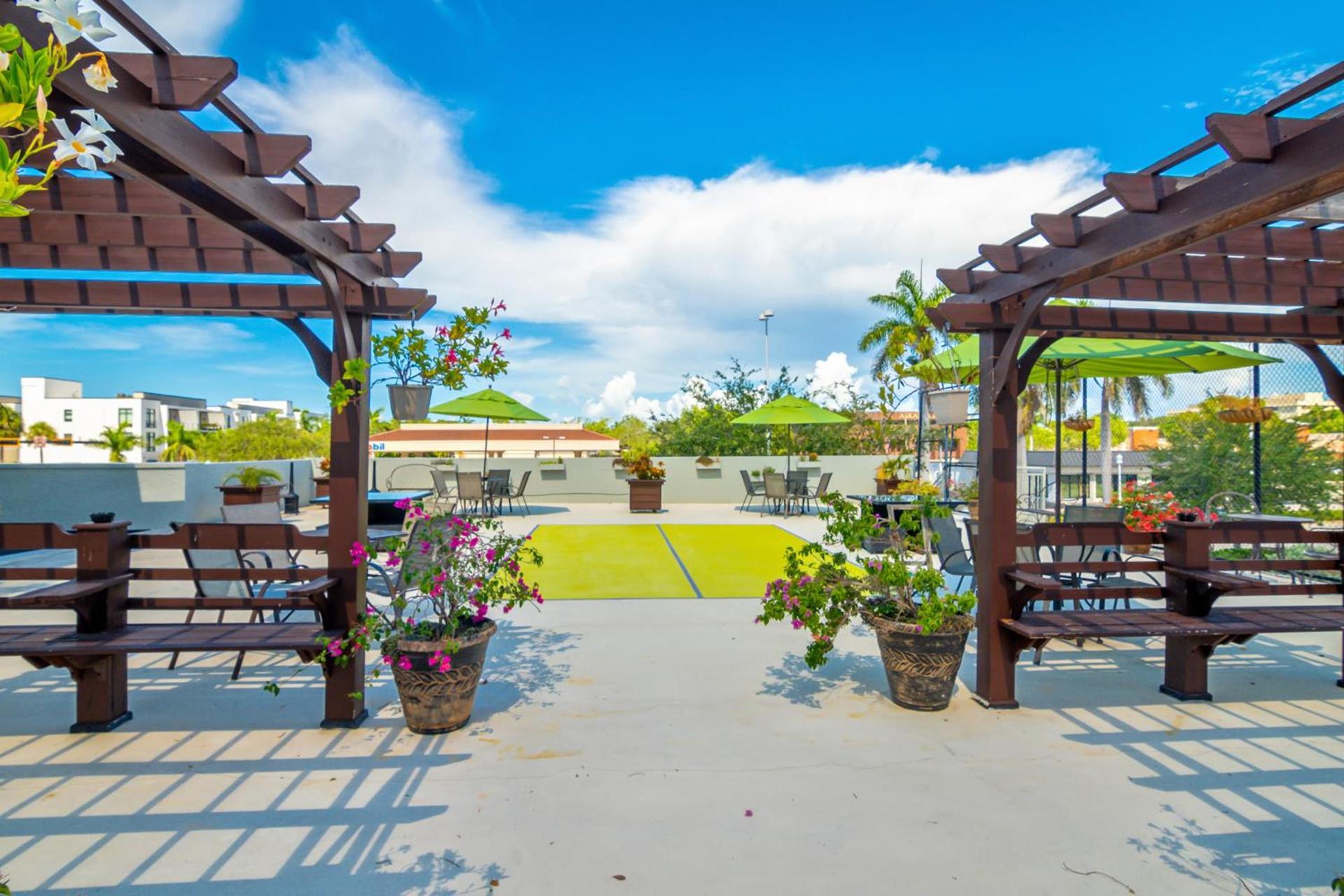 Naples Park Central Hotel photo 16
