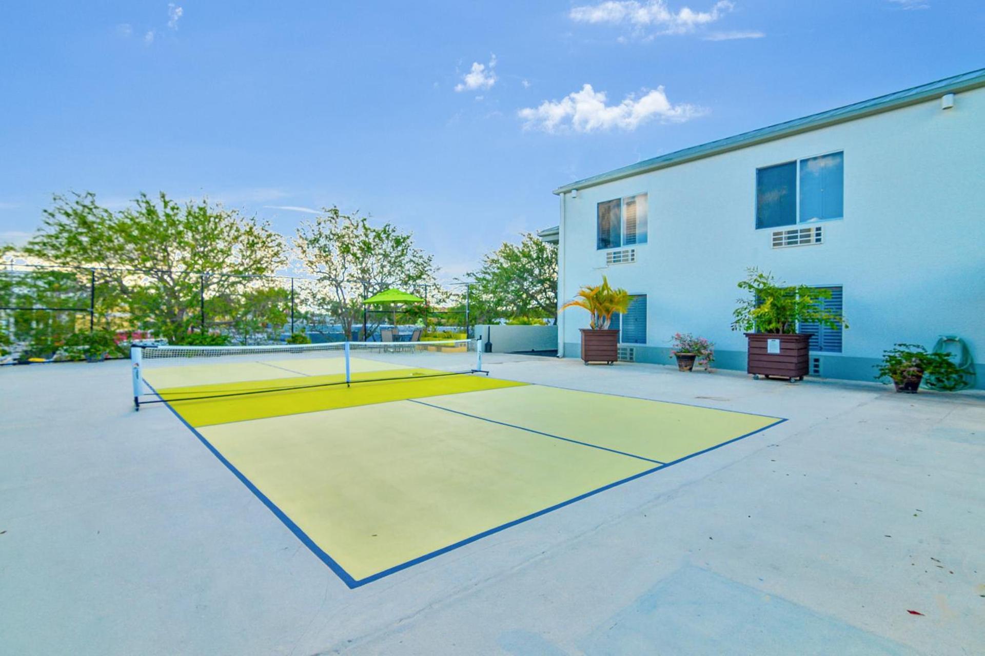 Naples Park Central Hotel photo 4