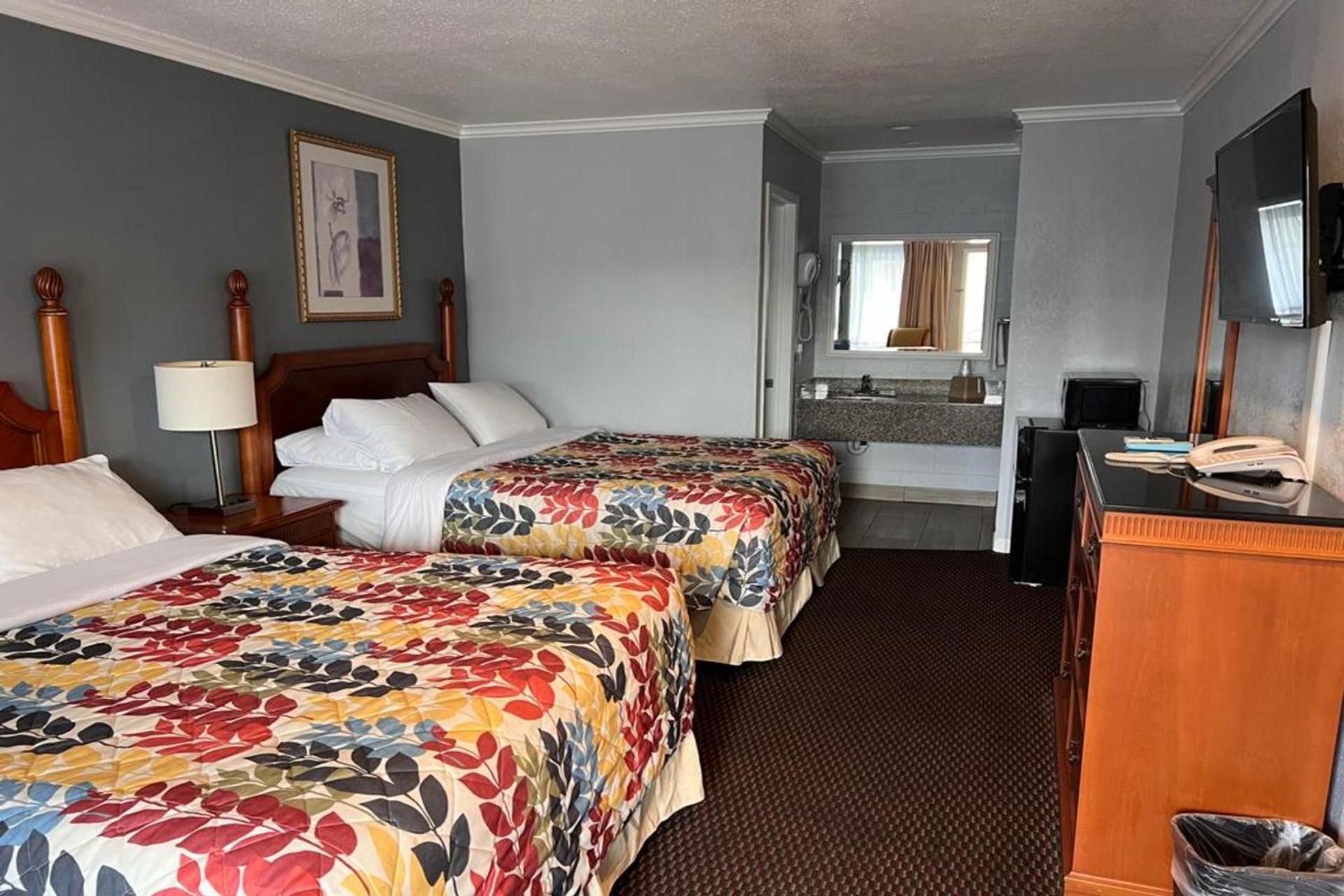 Islander Motel Santa Cruz CA photo 18