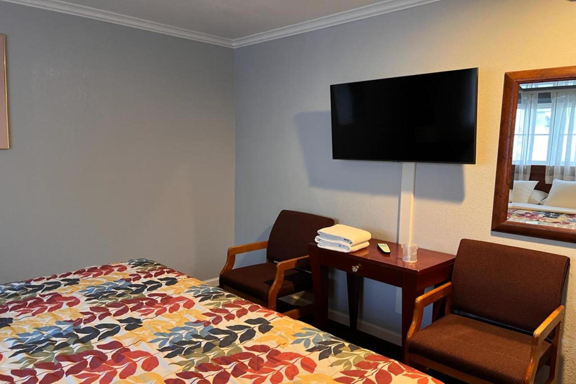 Islander Motel Santa Cruz CA photo 32