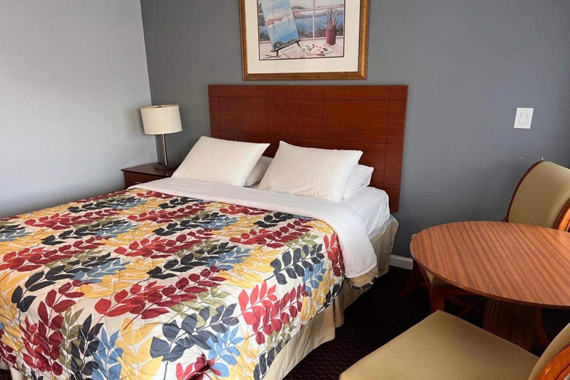 Islander Motel Santa Cruz CA photo 14