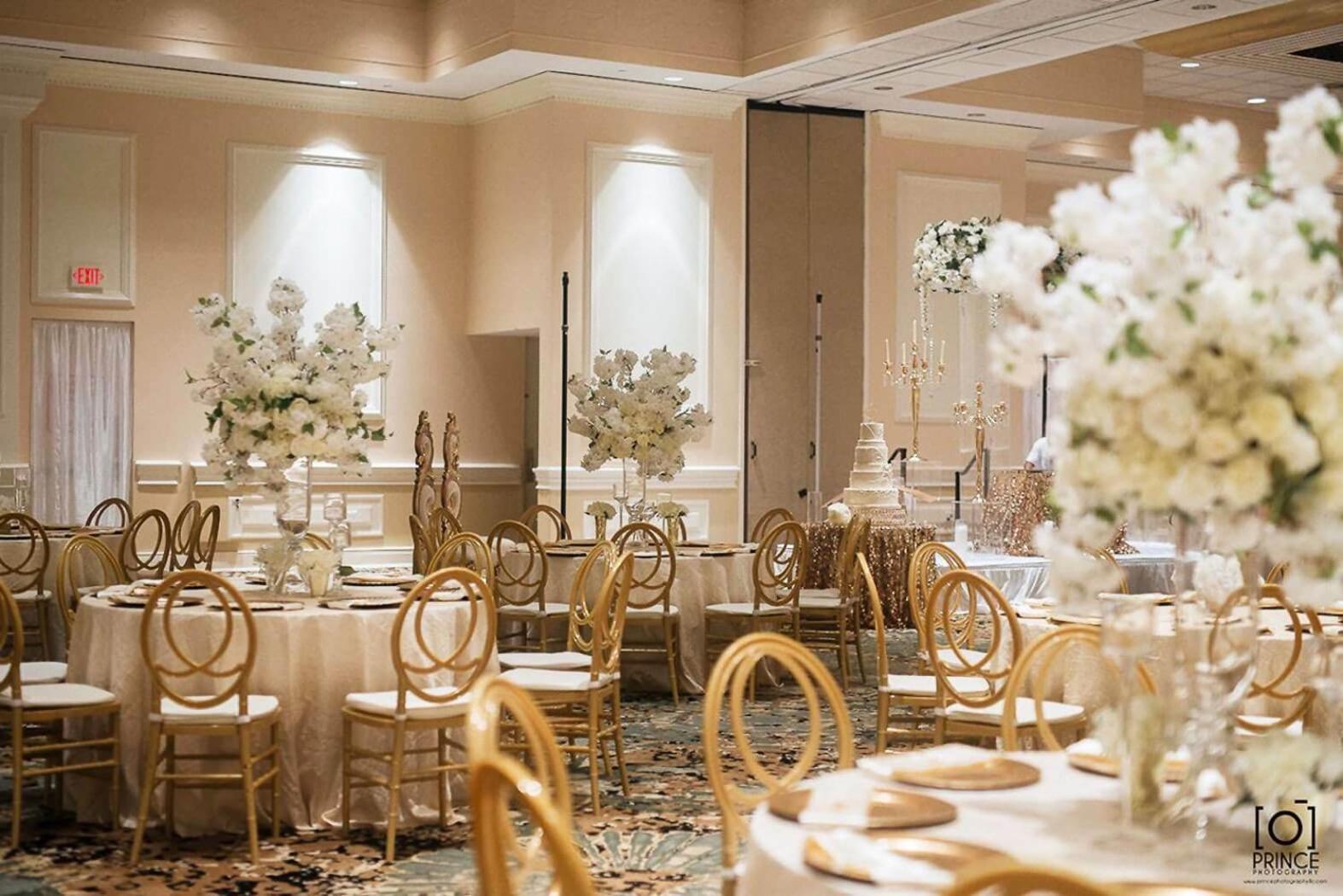 Crowne Plaza Executive Center Baton Rouge by IHG photo 5
