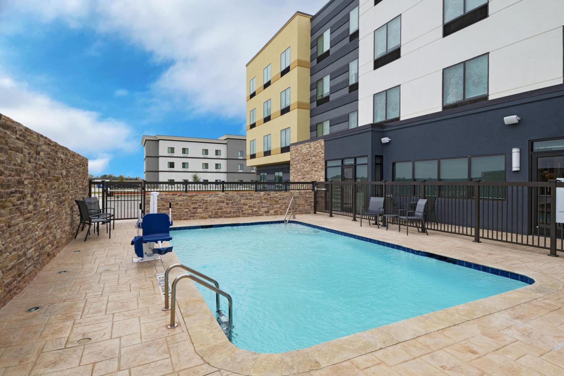 Fairfield by Marriott Inn & Suites Waller photo 20