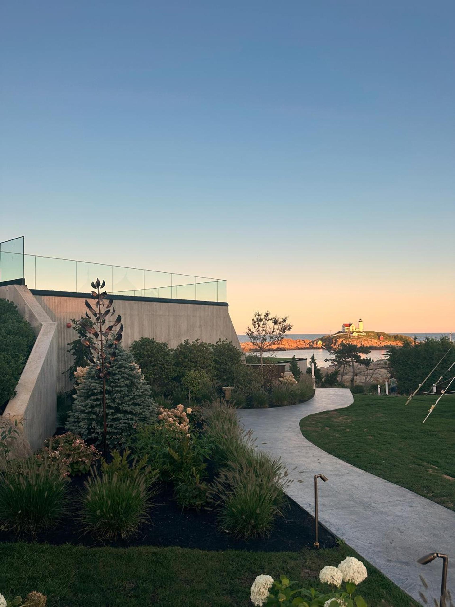 ViewPoint Hotel photo 2
