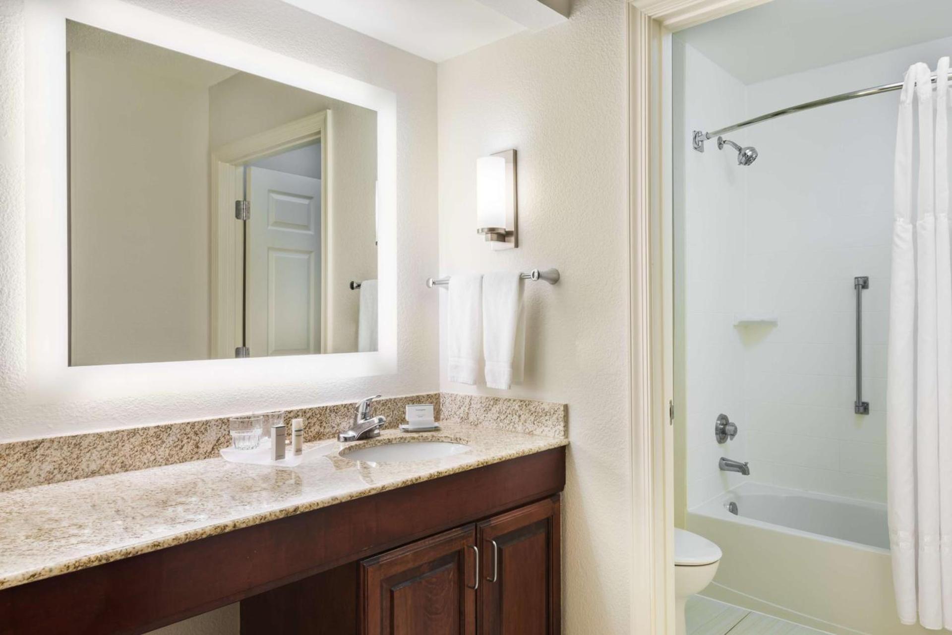 Homewood Suites by Hilton Baton Rouge photo 13