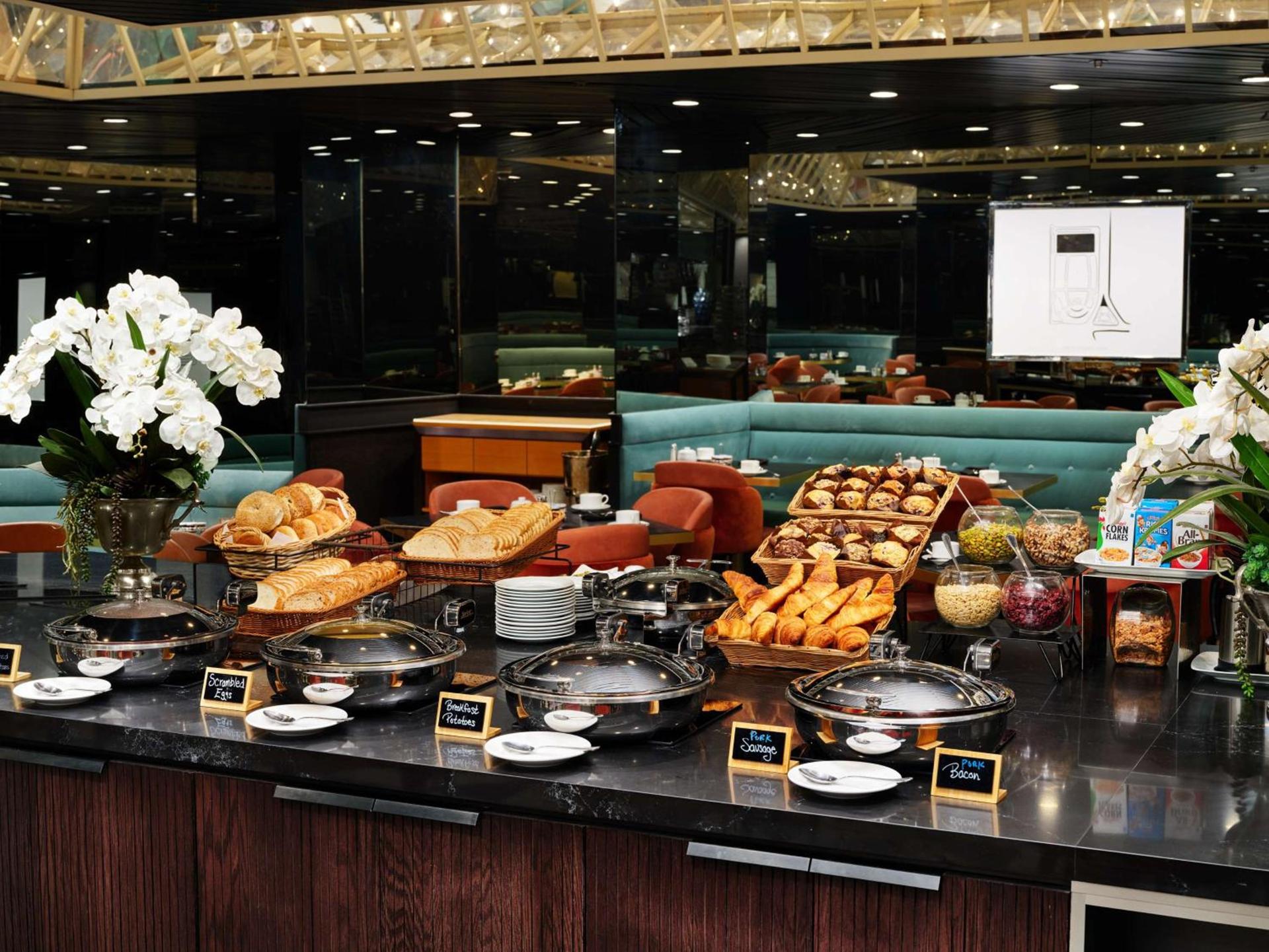 Millennium Hilton New York One UN Plaza photo 10