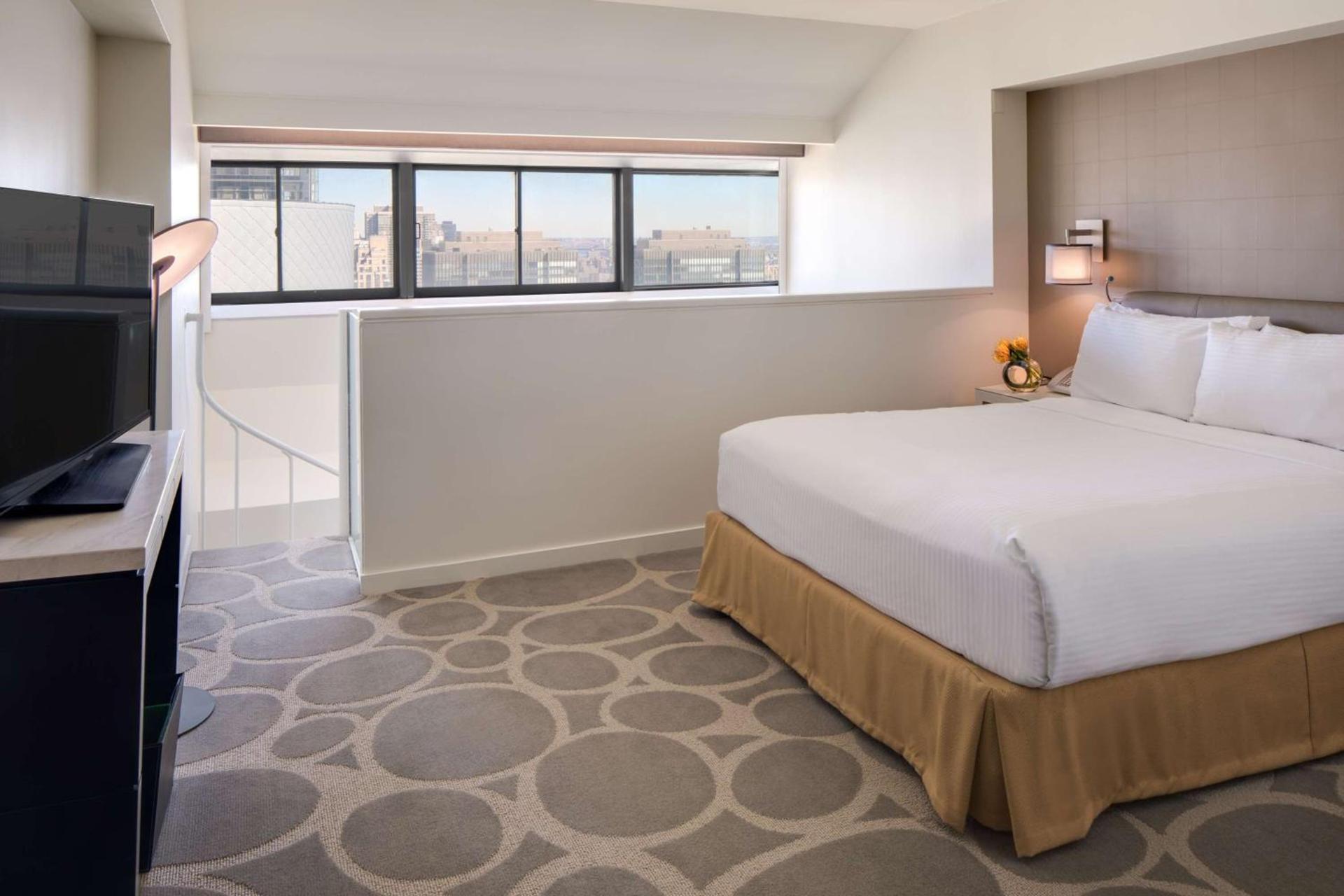 Millennium Hilton New York One UN Plaza photo 23