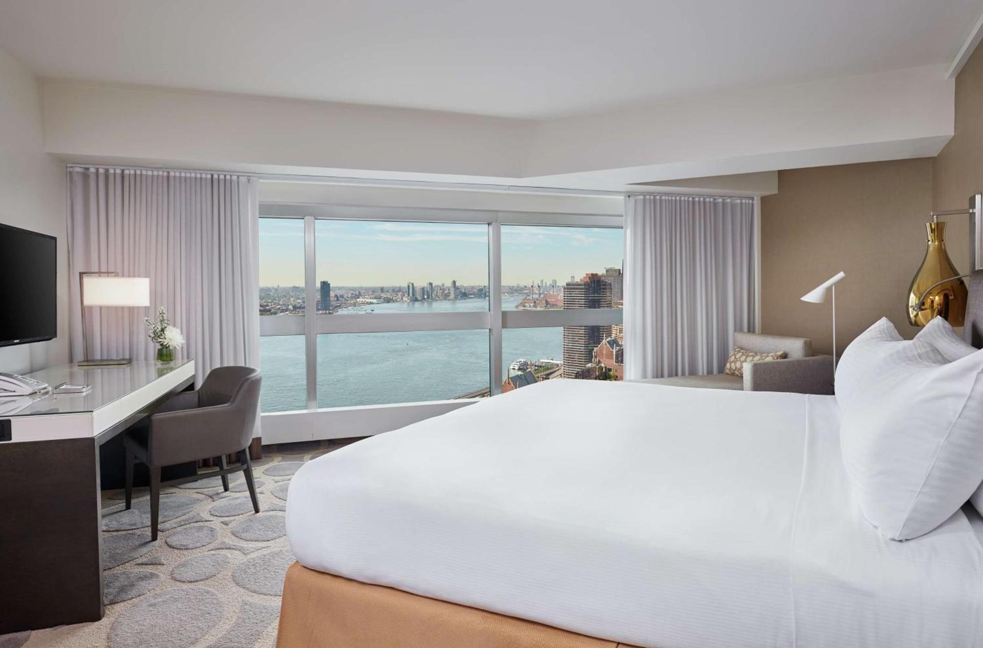 Millennium Hilton New York One UN Plaza photo 49