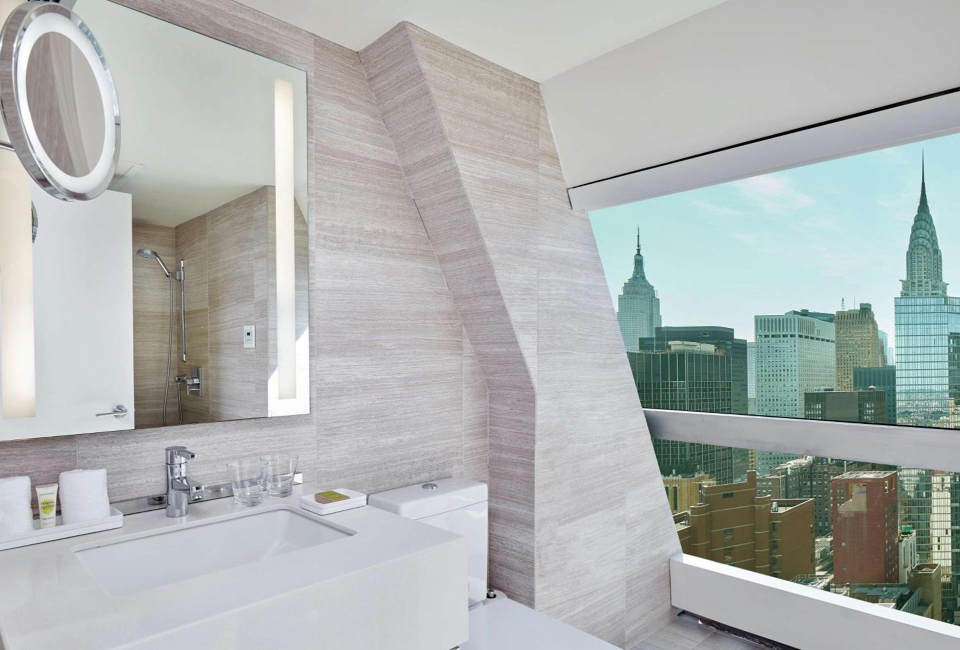 Millennium Hilton New York One UN Plaza photo 53