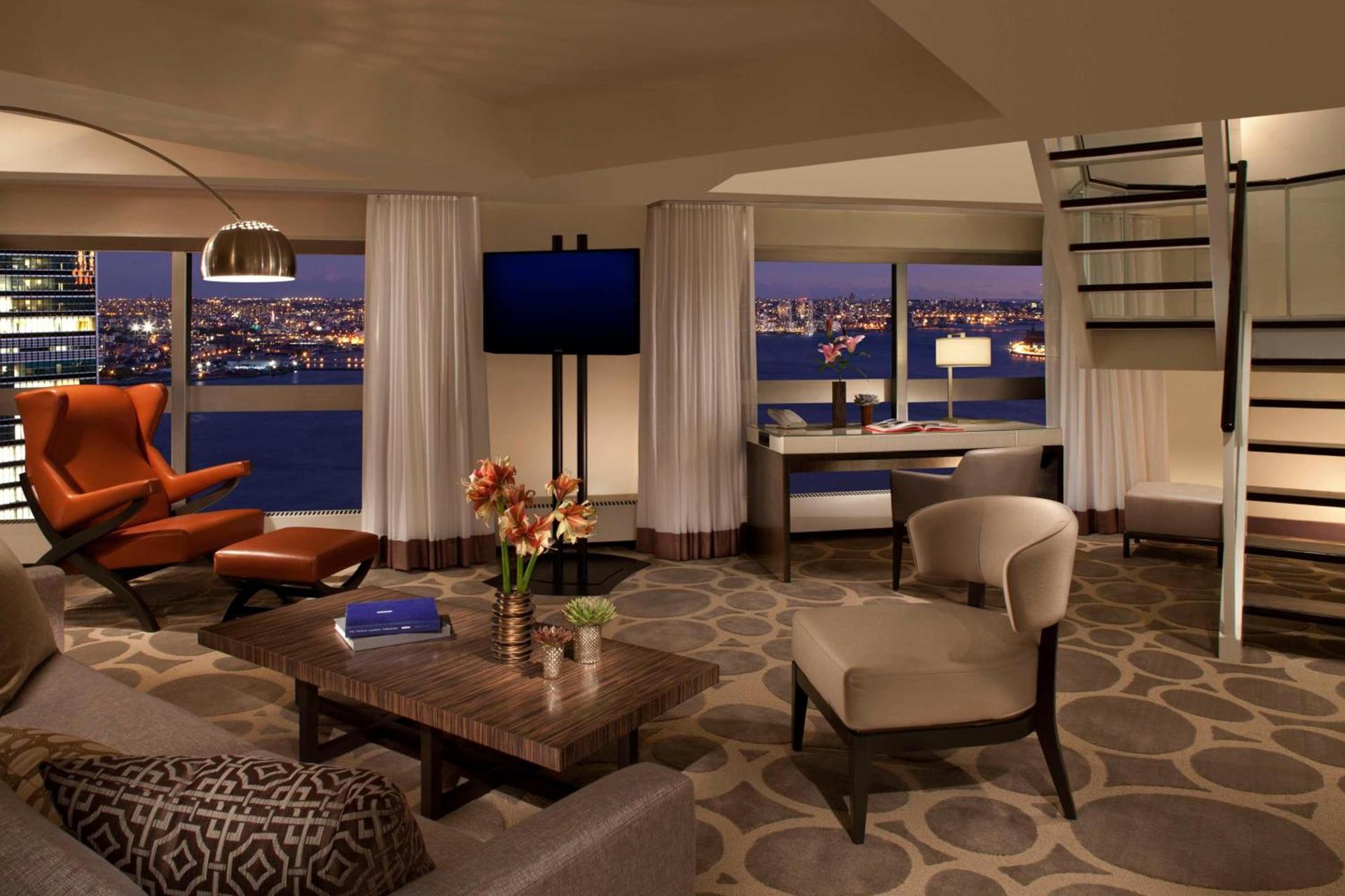 Millennium Hilton New York One UN Plaza photo 70