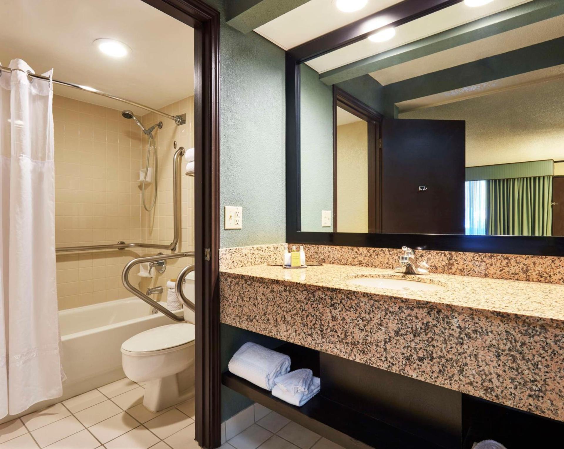 DoubleTree by Hilton Orlando Theme Park Resort photo 70