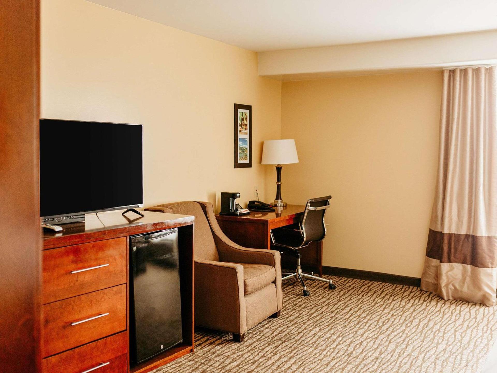 Comfort Inn Pomona near Fairplex photo 42