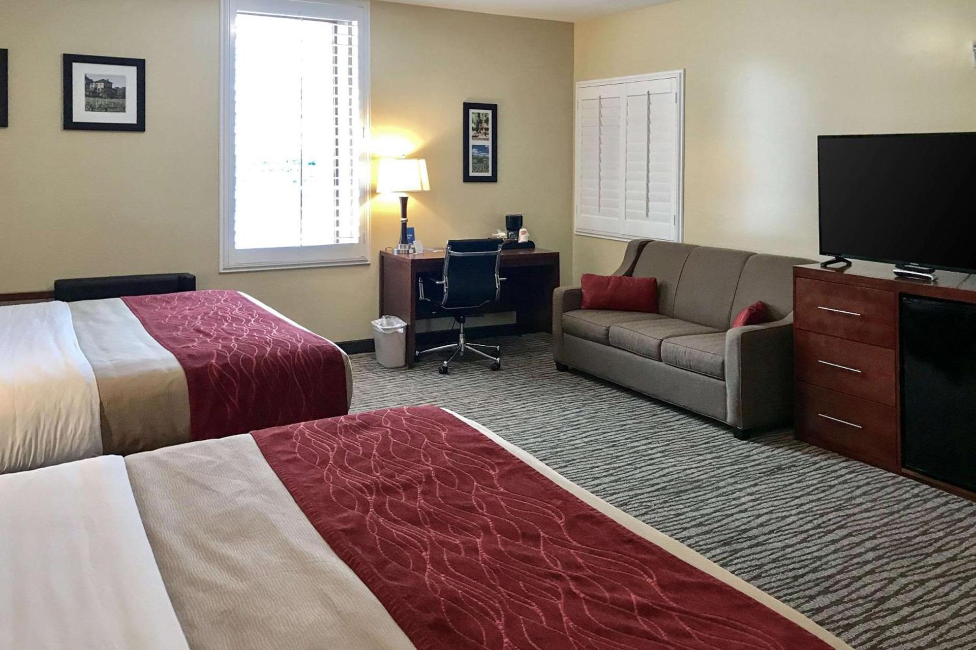 Comfort Inn Pomona near Fairplex photo 46