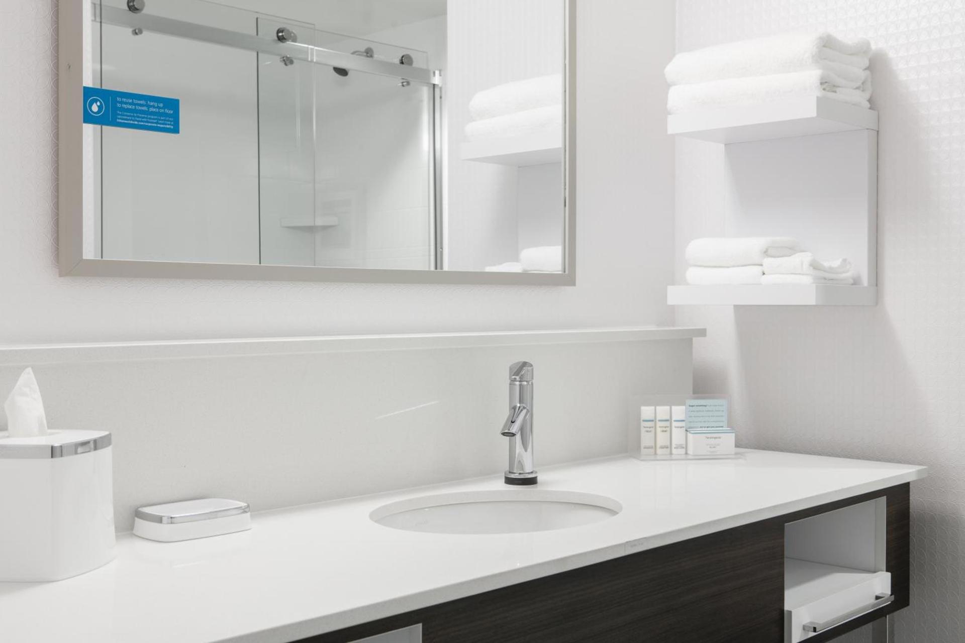Hampton Inn By Hilton Wichita Northwest photo 32