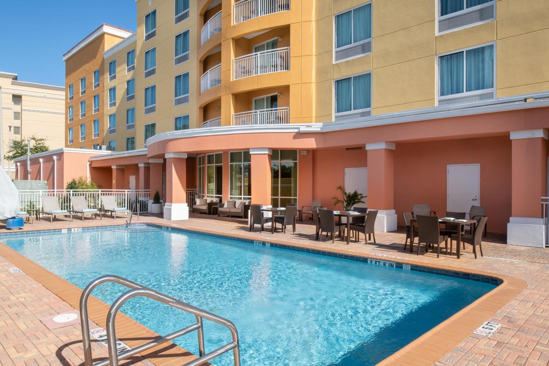 Courtyard Jacksonville Orange Park photo 5