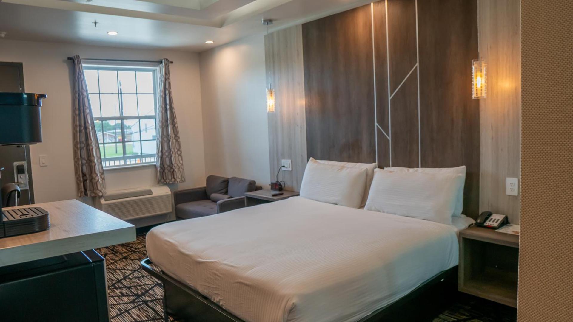 Comfeeni Inn and Suites photo 54