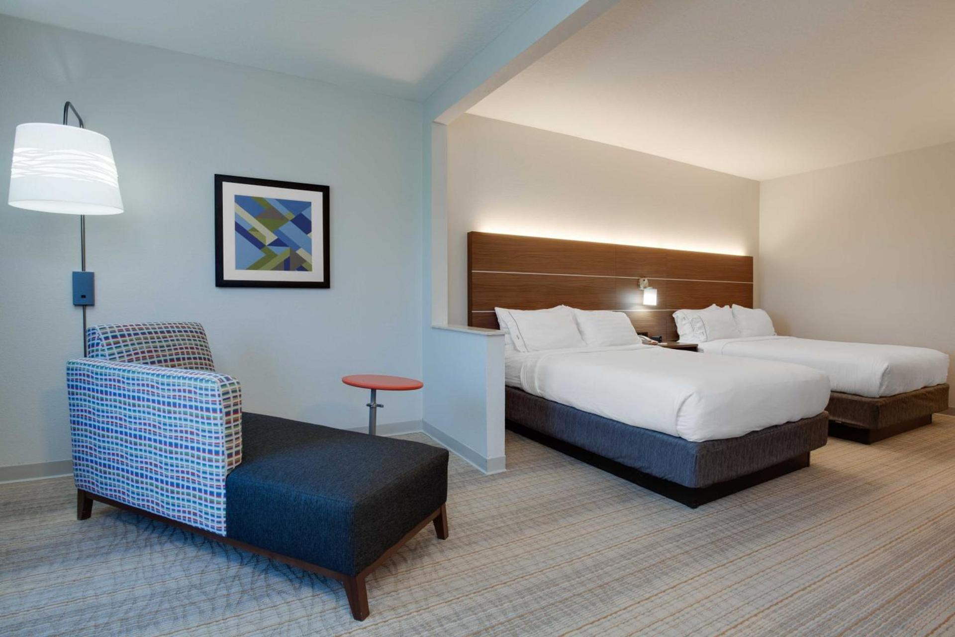 Holiday Inn Express & Suites Orlando International Airport by IHG photo 10