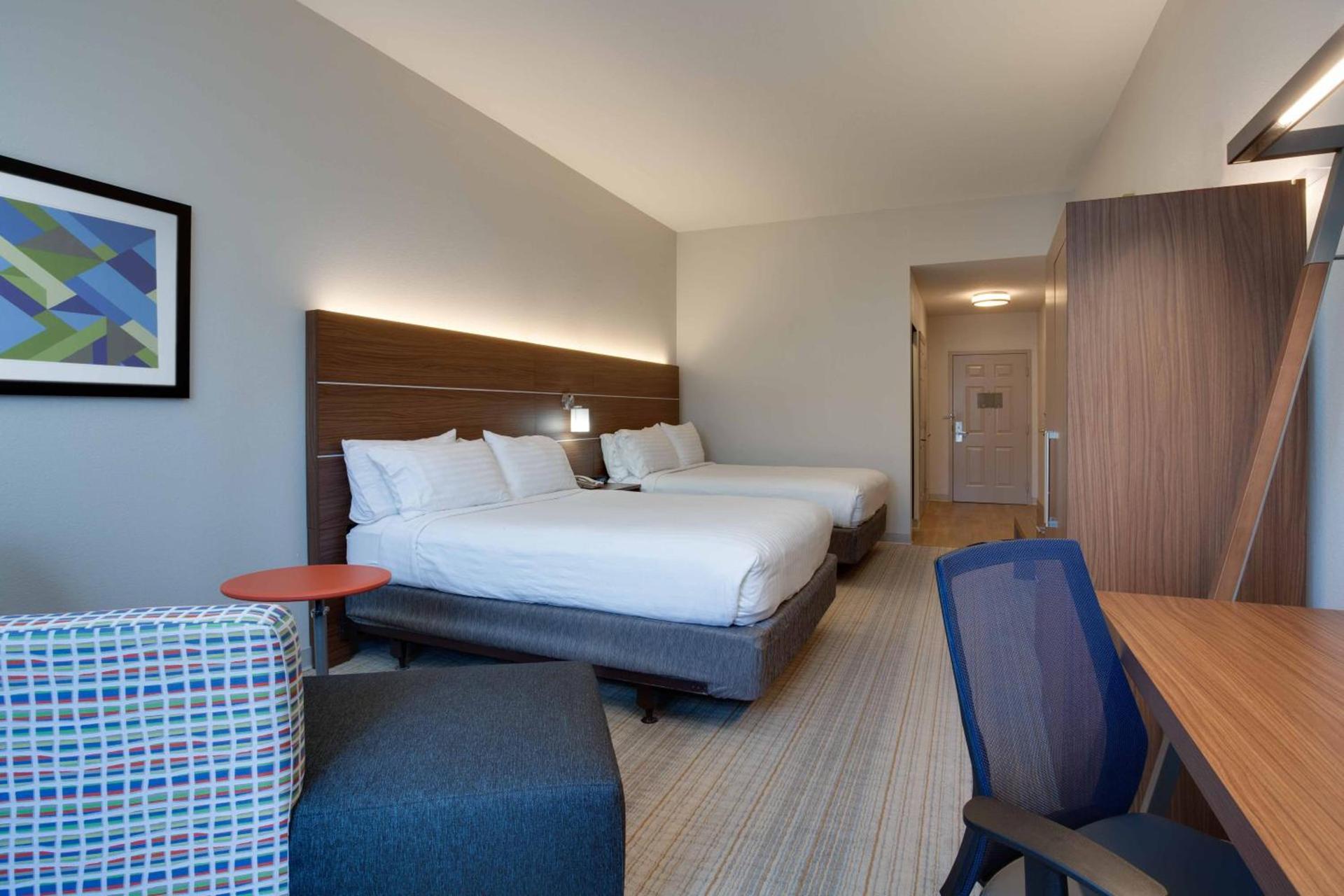 Holiday Inn Express & Suites Orlando International Airport by IHG photo 11