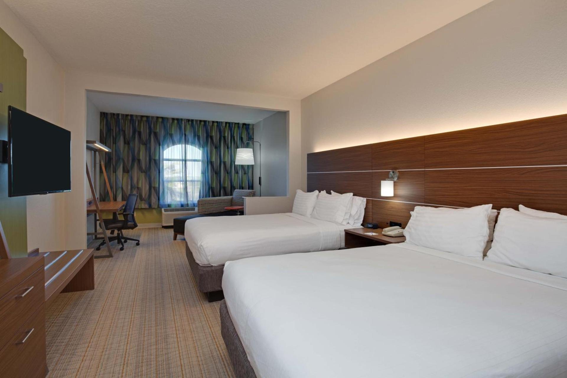 Holiday Inn Express & Suites Orlando International Airport by IHG photo 12