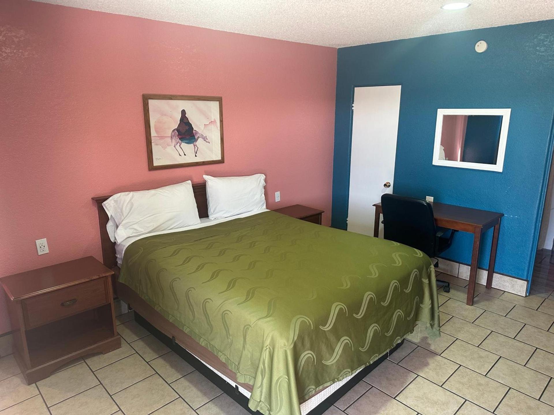 Western Inn Roswell photo 18