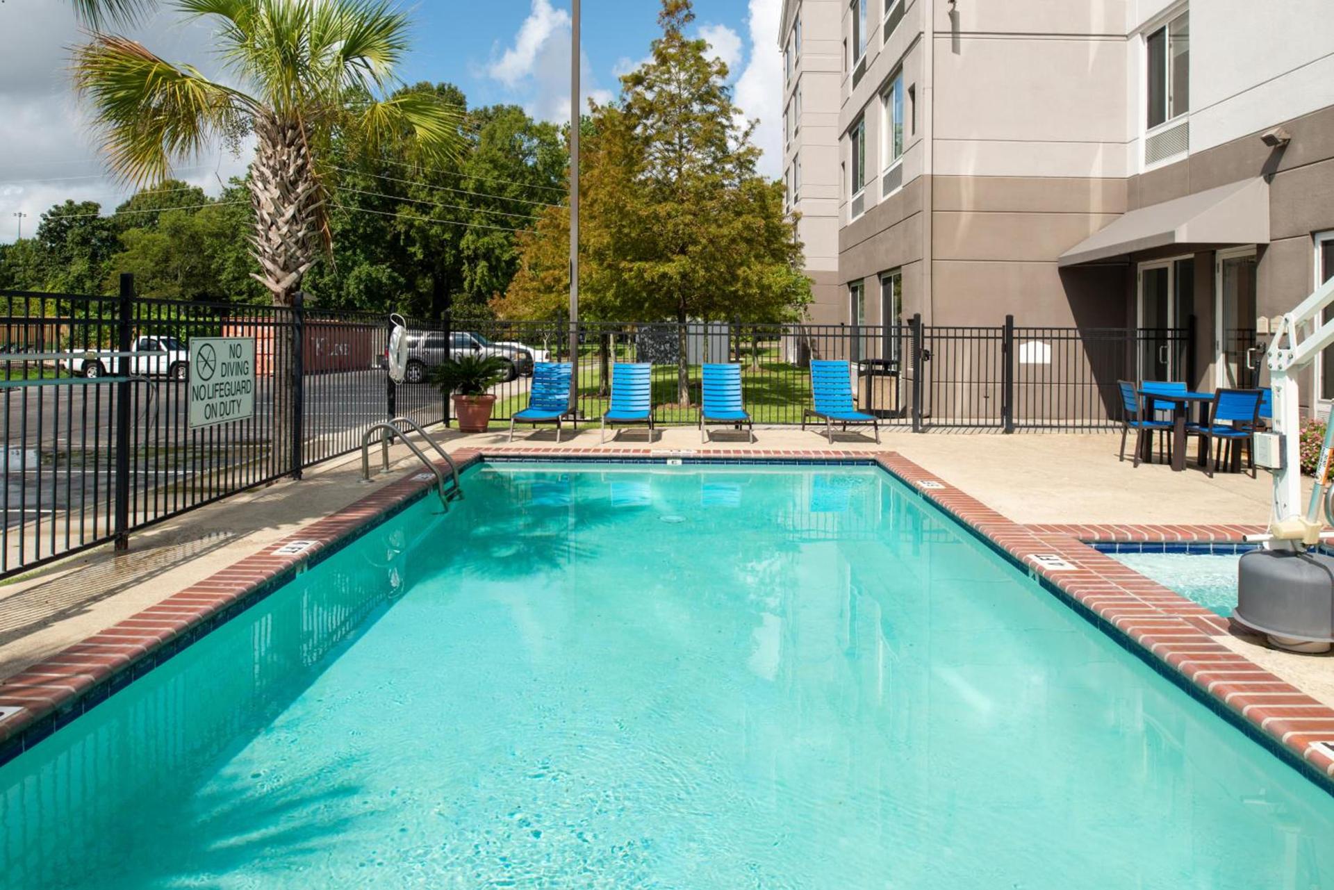 Hilton Garden Inn Baton Rouge Airport photo 6