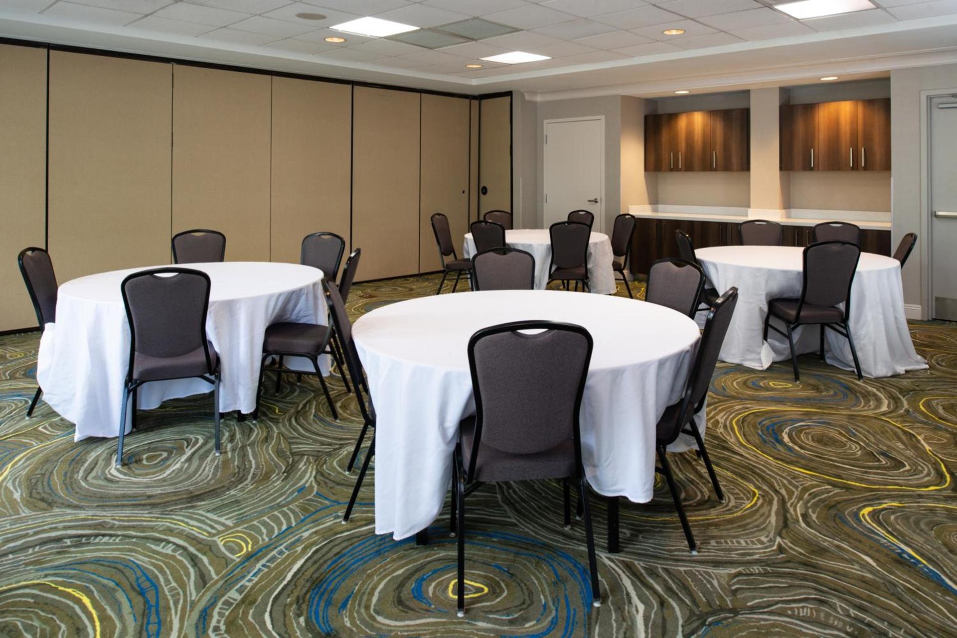 Hilton Garden Inn Baton Rouge Airport photo 11