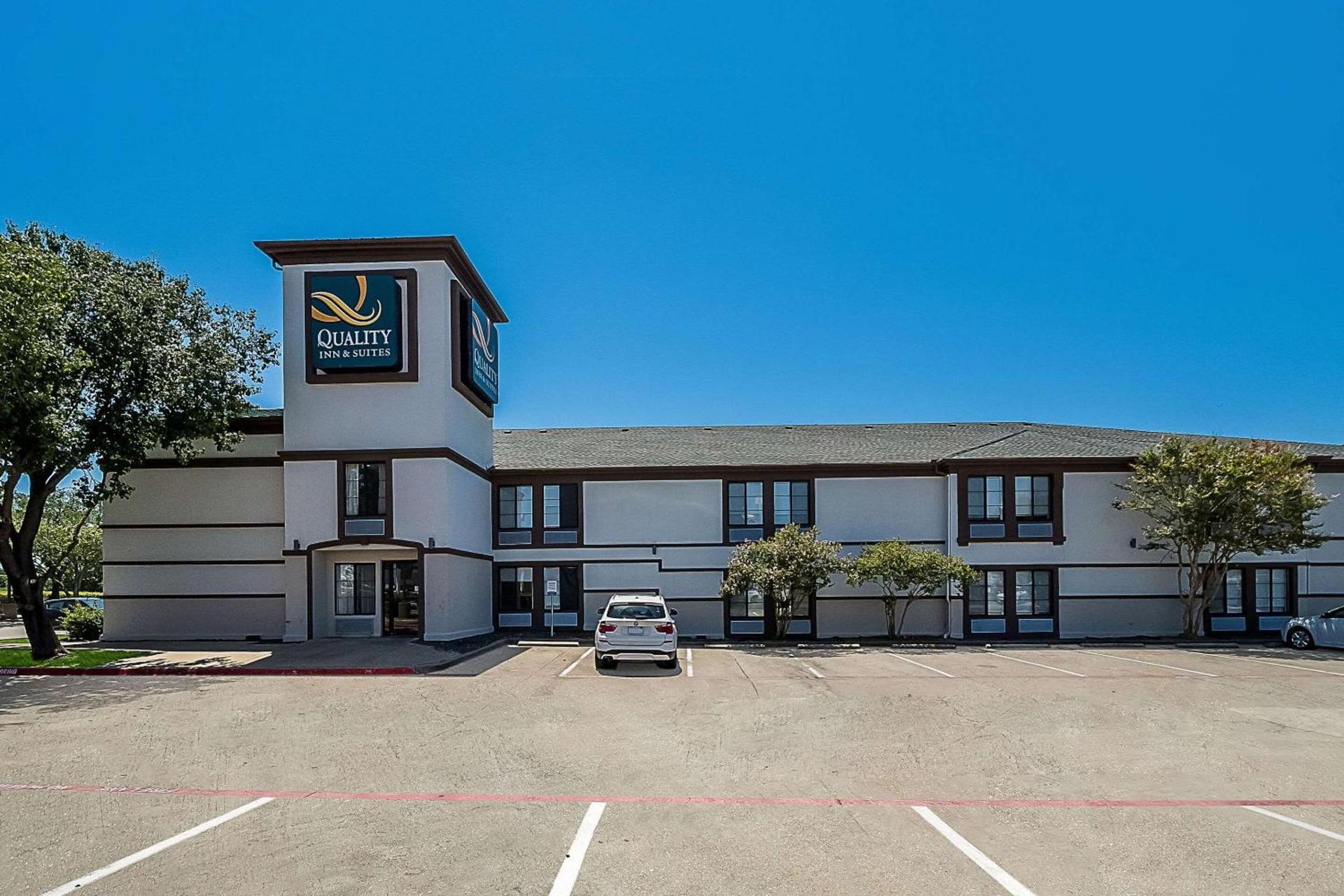 Quality Inn & Suites Irving DFW Airport South photo 1
