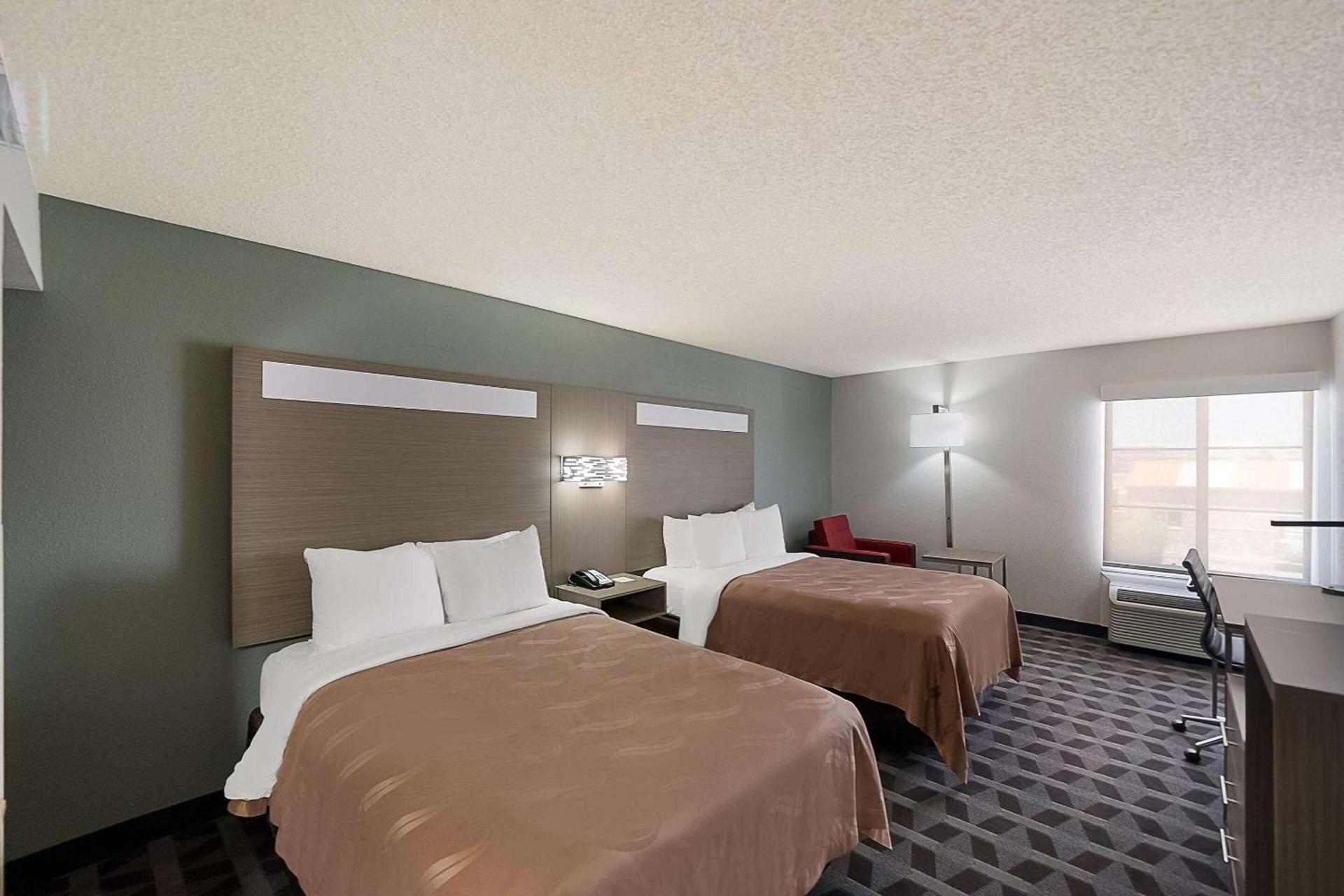Quality Inn & Suites Irving DFW Airport South photo 5
