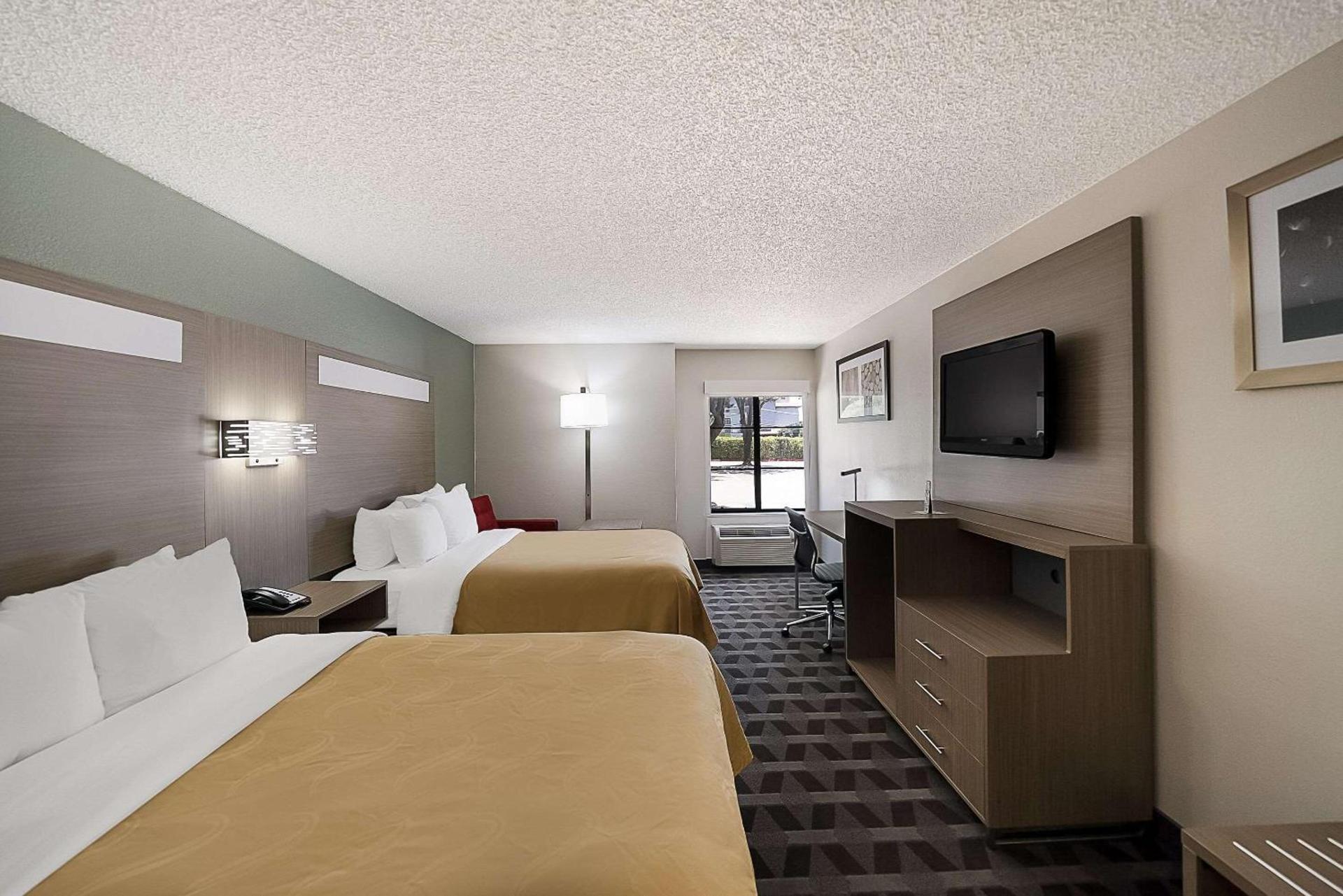 Quality Inn & Suites Irving DFW Airport South photo 7