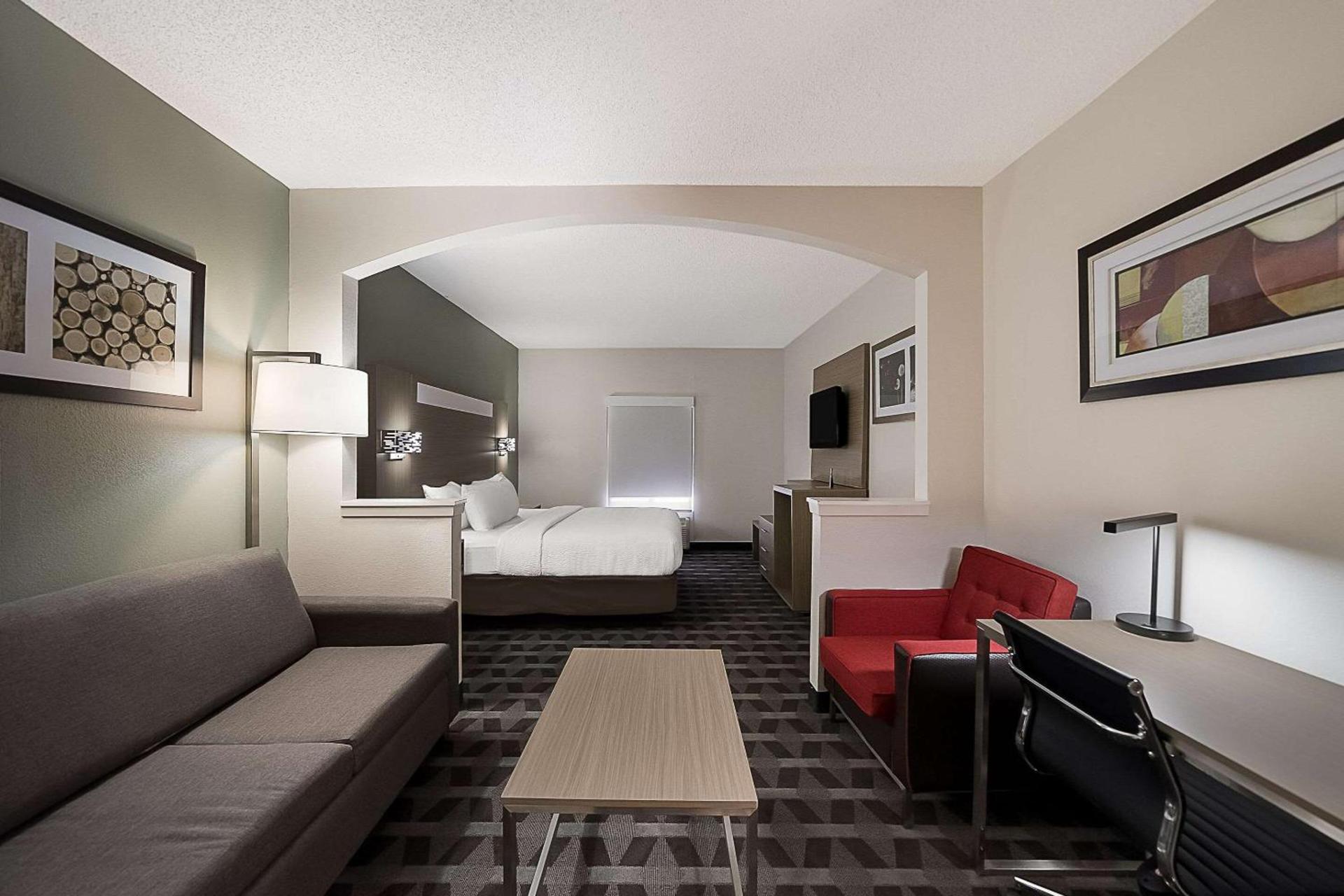 Quality Inn & Suites Irving DFW Airport South photo 12