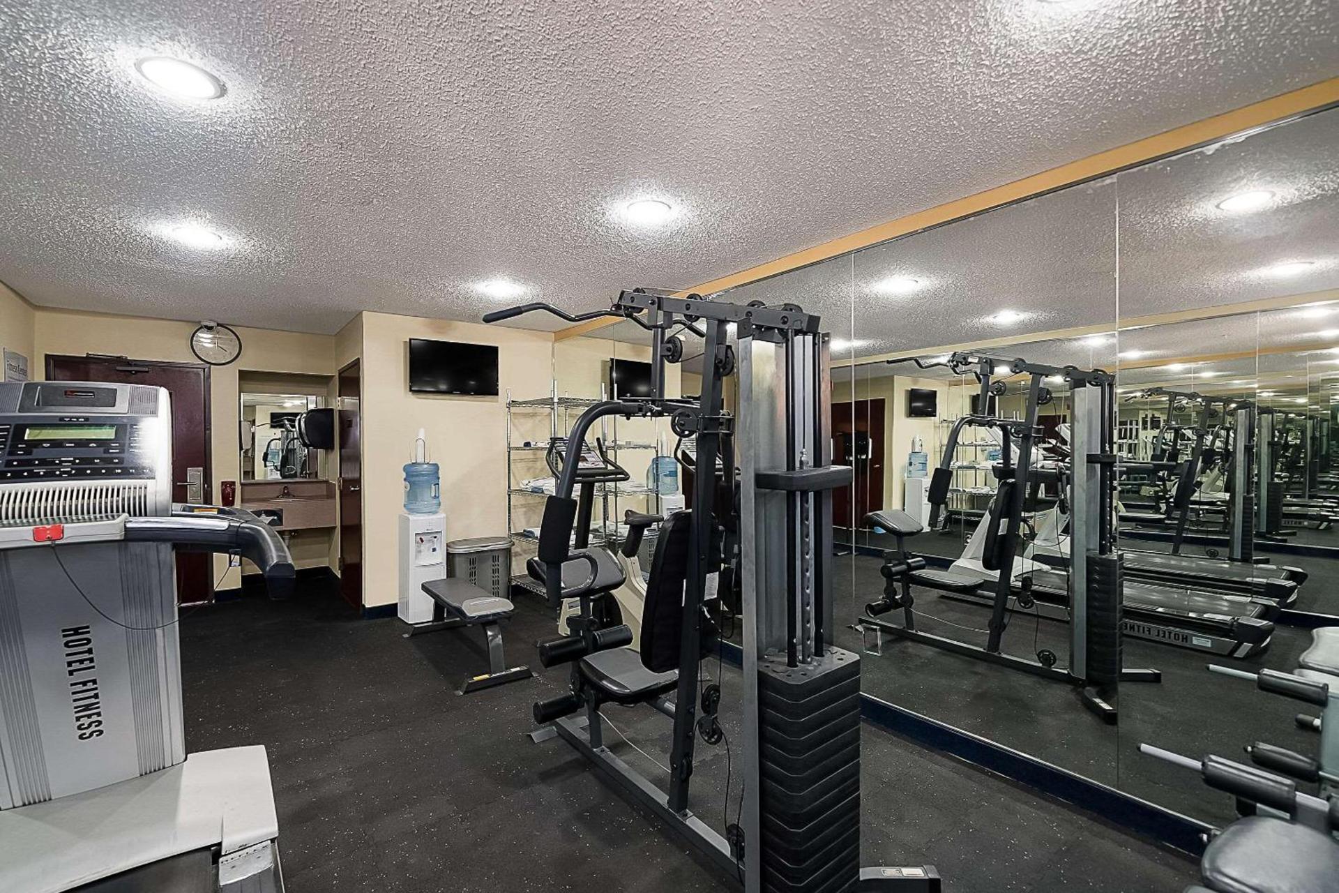 Quality Inn & Suites Irving DFW Airport South photo 28